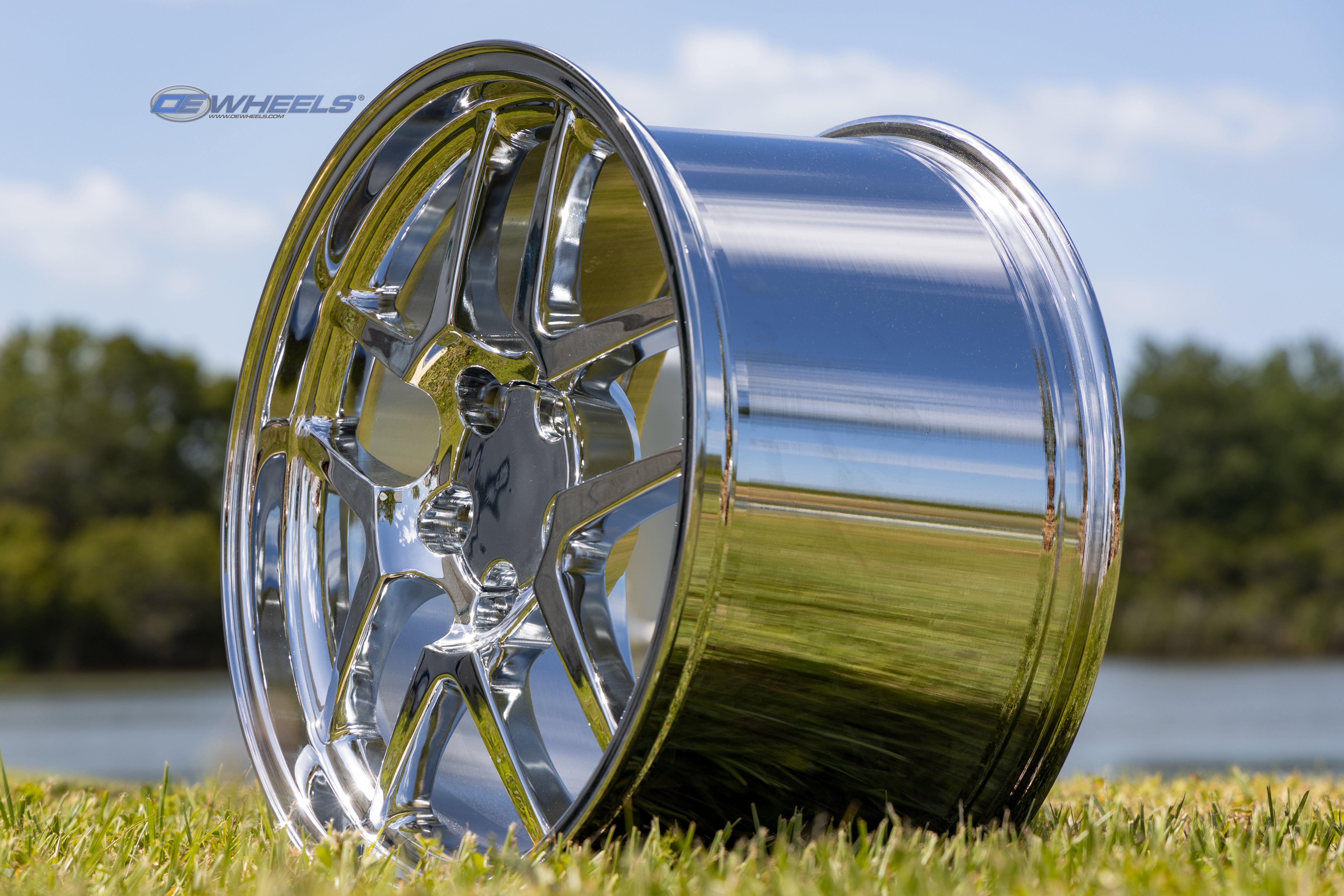 OE Wheels CV04-17095-5475-54C 17" Replica fits Chevrolet Corvette C5 Z06 Chrome