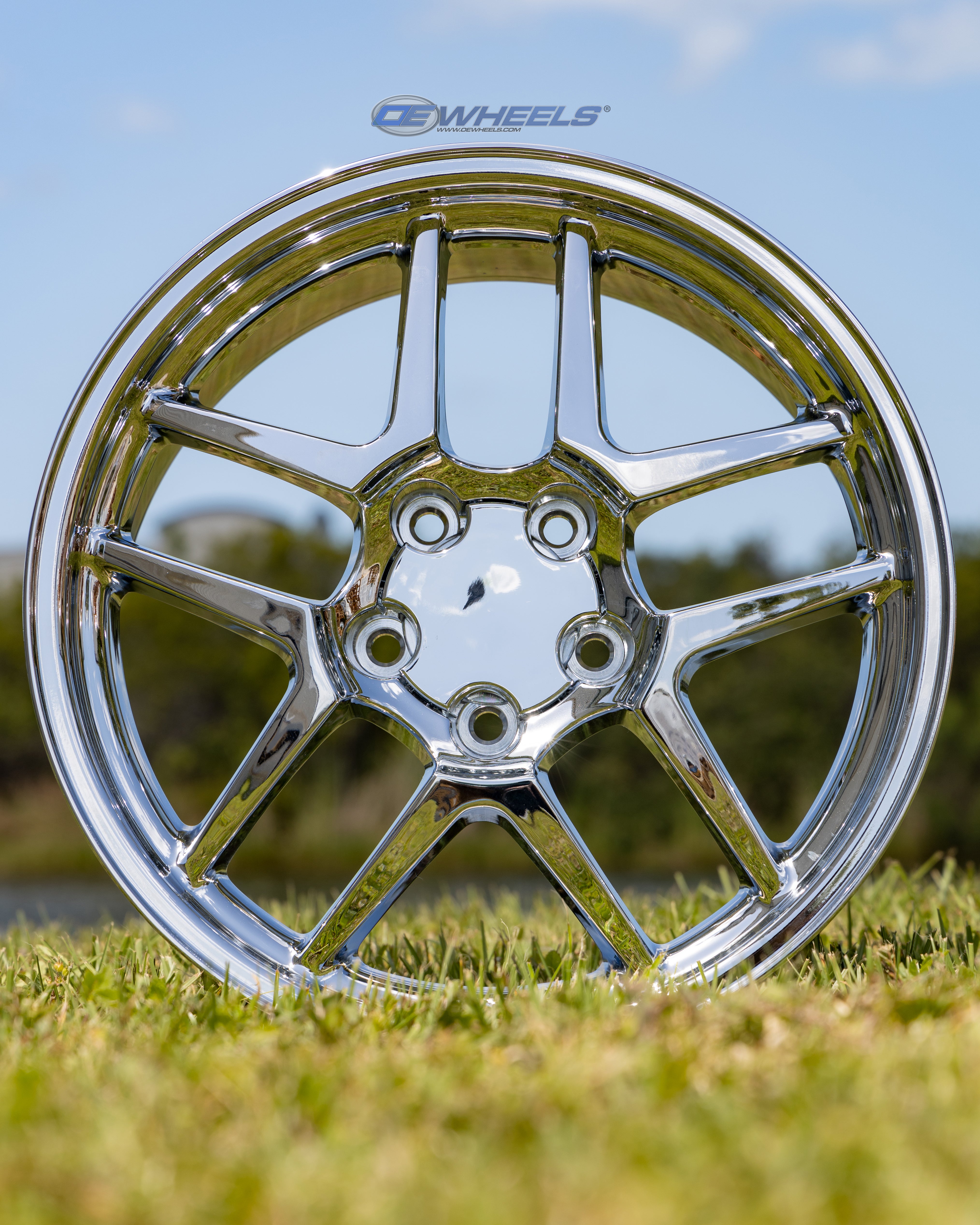 OE Wheels CV04-18105-5475-56C 18" Replica fits Chevrolet Corvette C5 Z06 Chrome