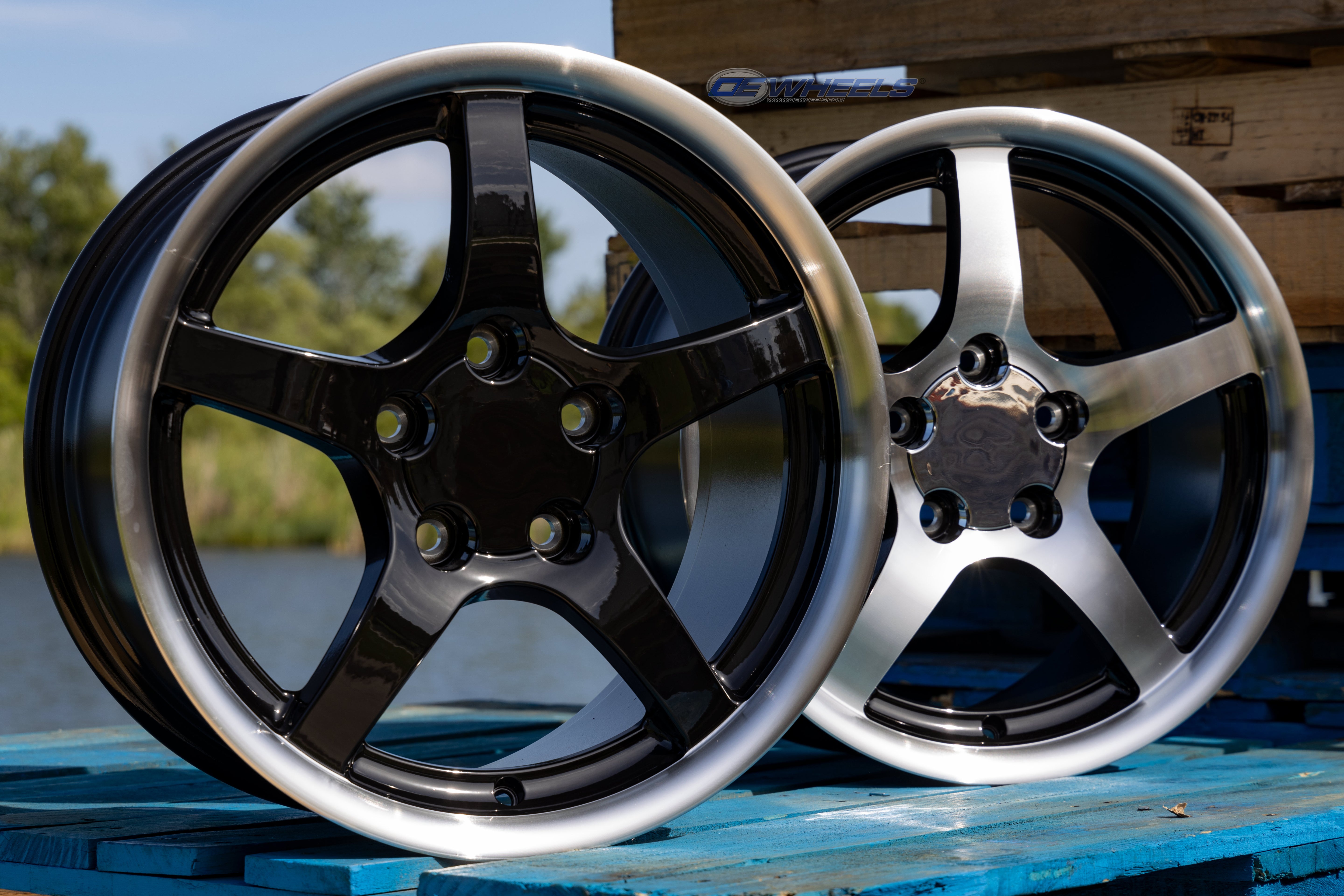 OE Wheels CV05-D17095-5475-54BM 17" Replica fits Chevrolet Corvette C5 Black