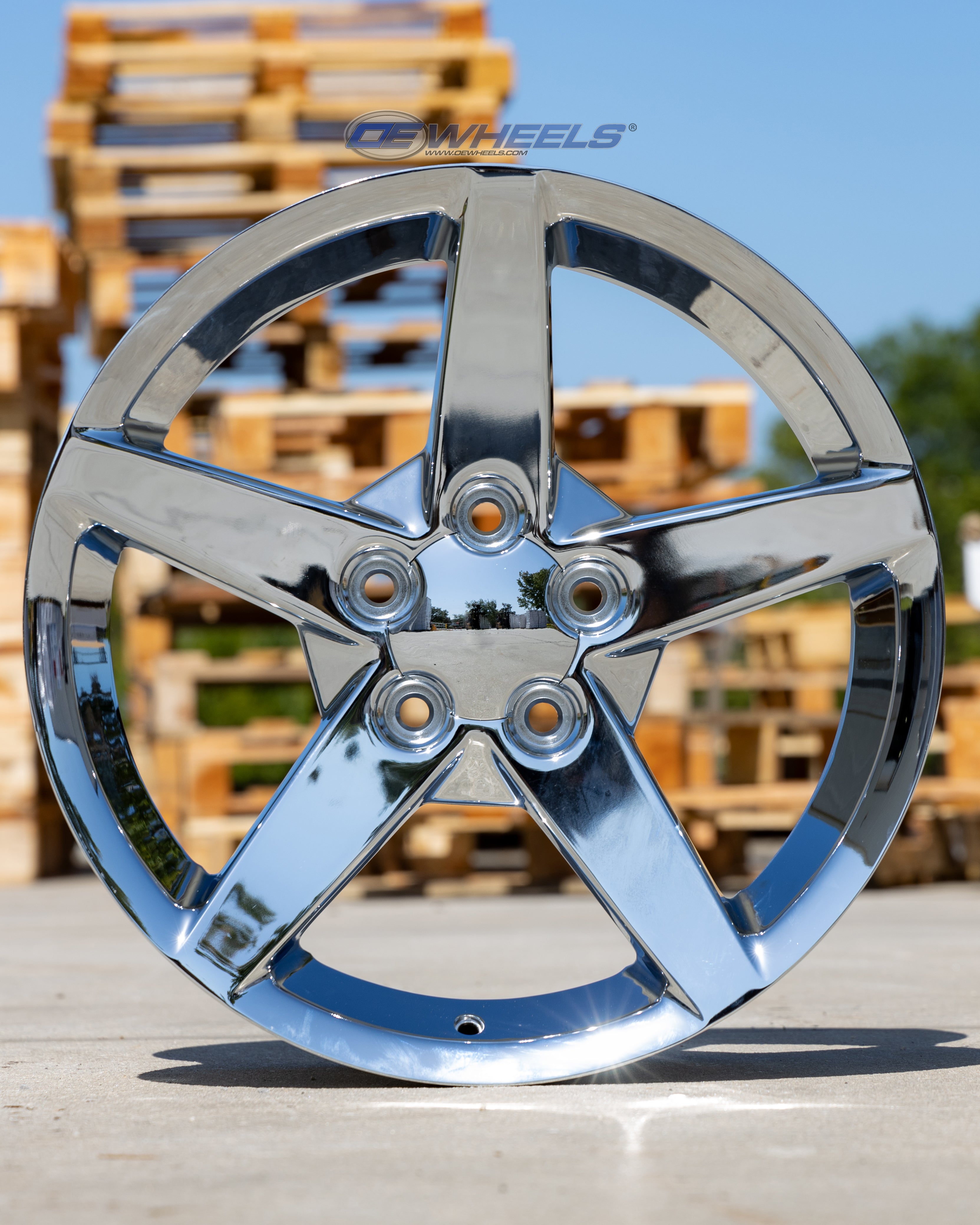 OE Wheels CV06B-19100-5475-68C 19" Replica fits Chevrolet Corvette C6 Chrome