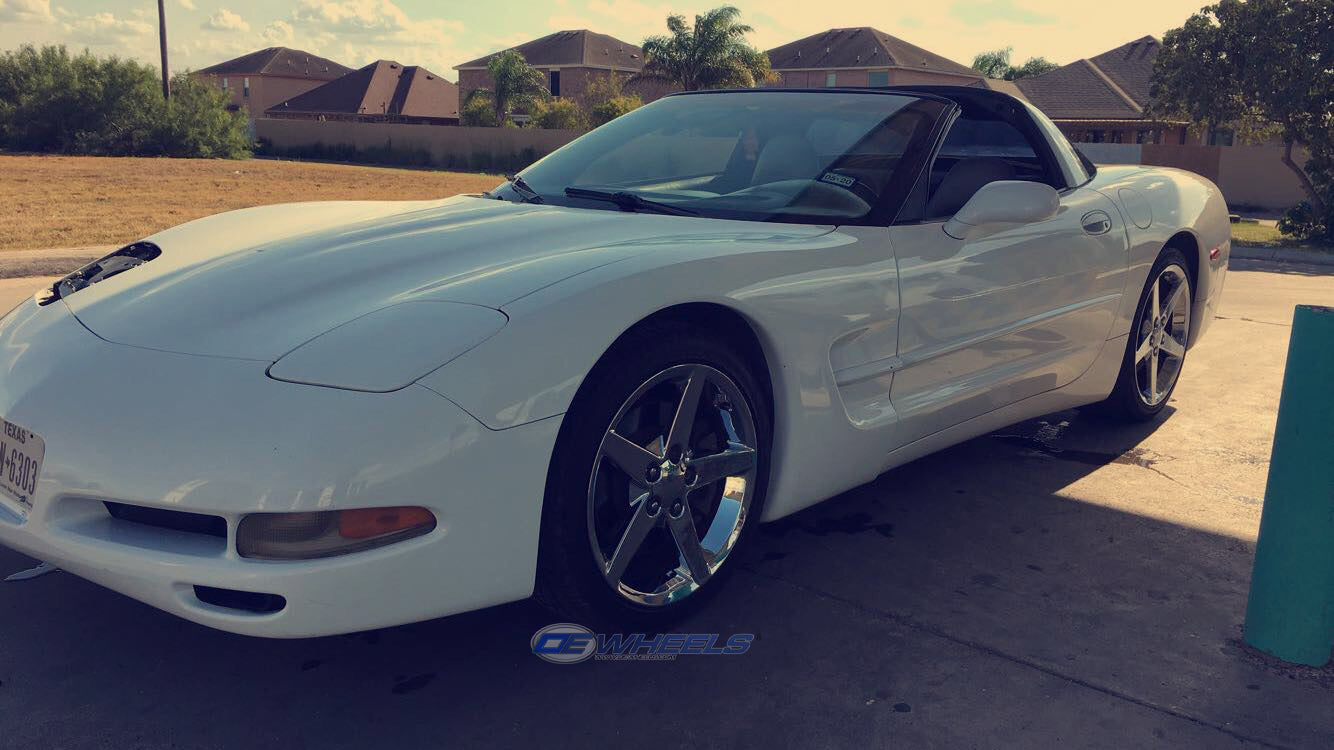 OE Wheels CV06B-19100-5475-68C 19" Replica fits Chevrolet Corvette C6 Chrome