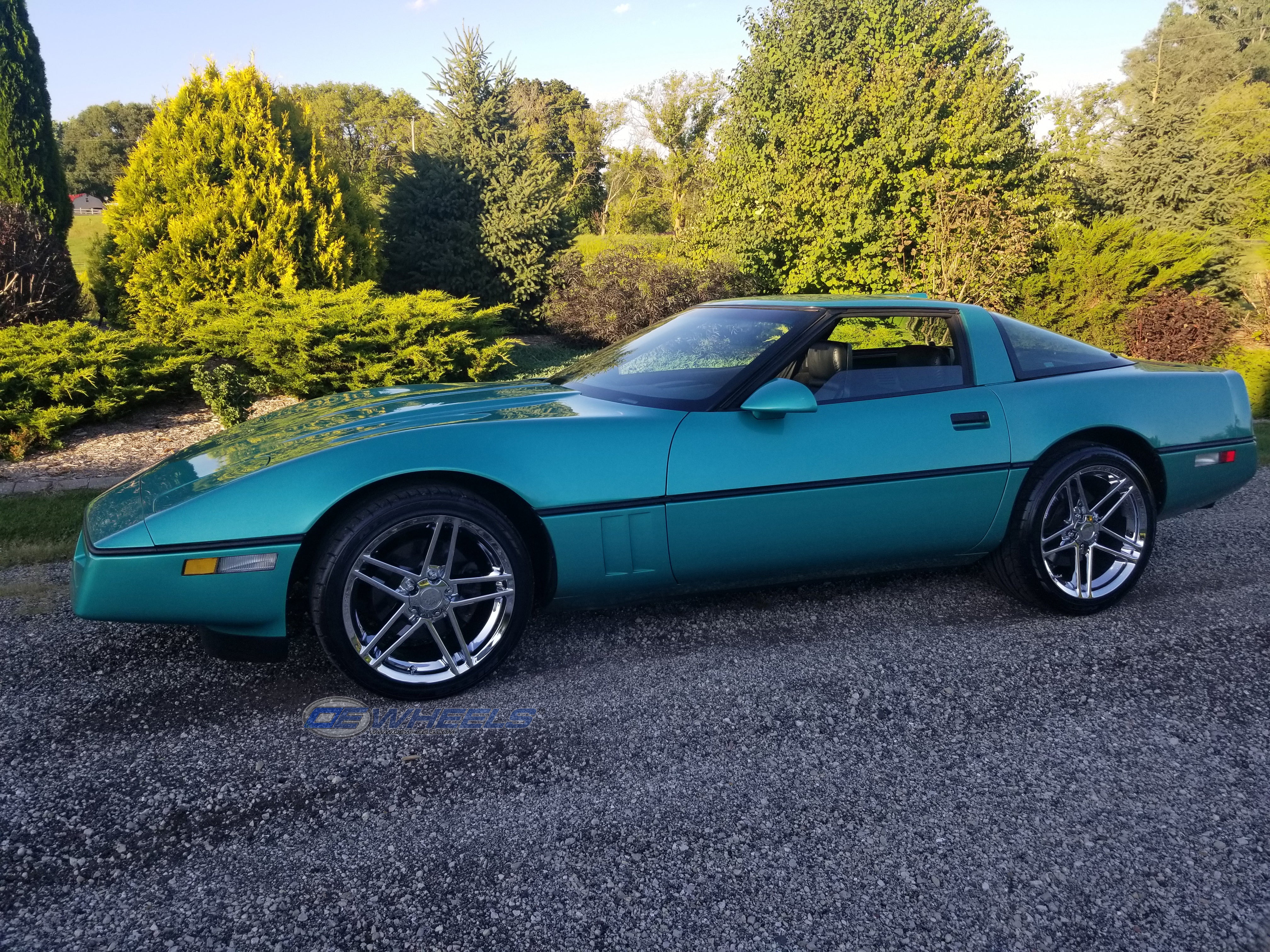OE Wheels CV07A-18105-5475-56C 18" Replica fits Chevrolet Corvette C6 Z06 Chrome