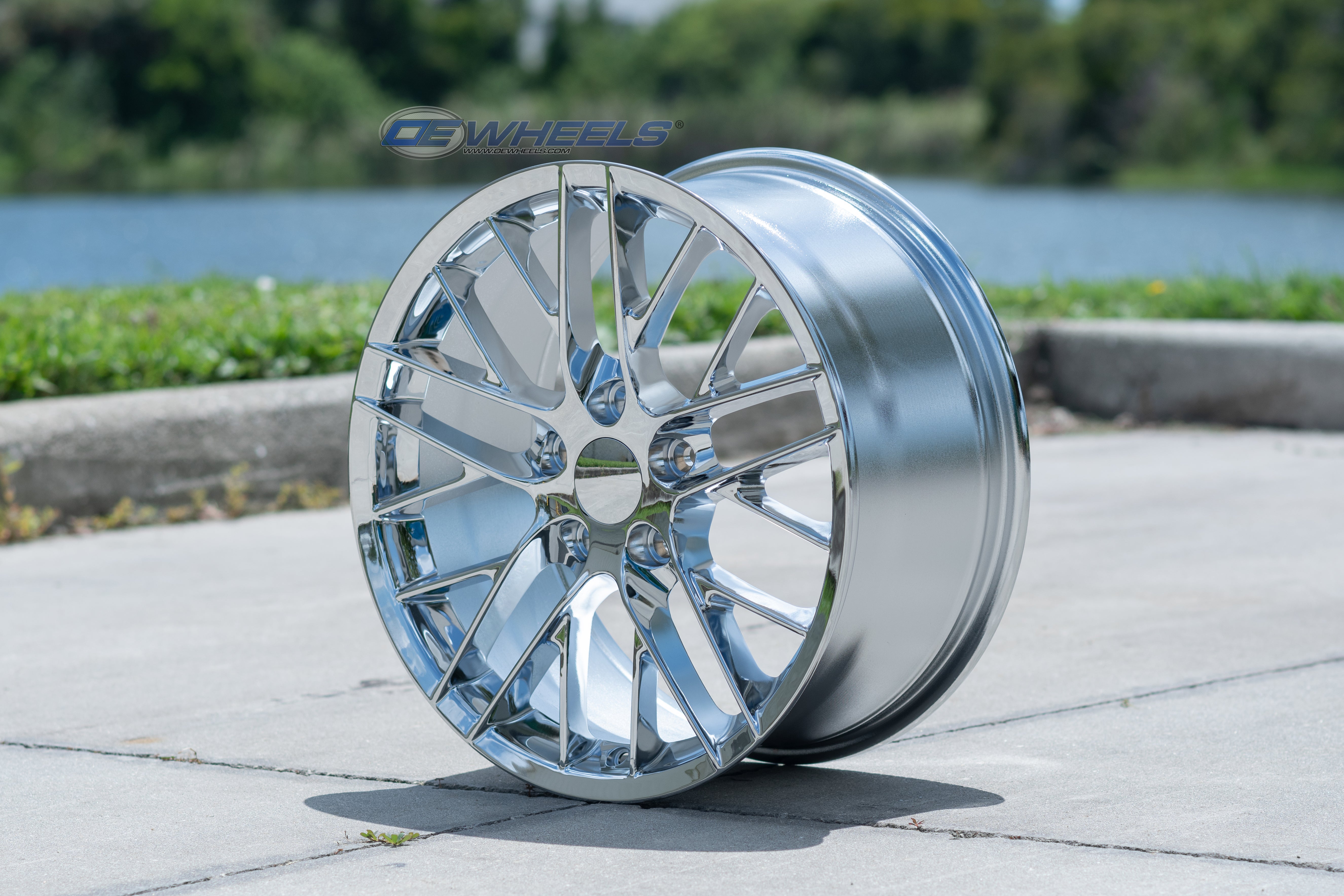 OE Wheels CV08A-17095-5475-54C 17" Replica fits Chevrolet Corvette C6 ZR1 Chrome