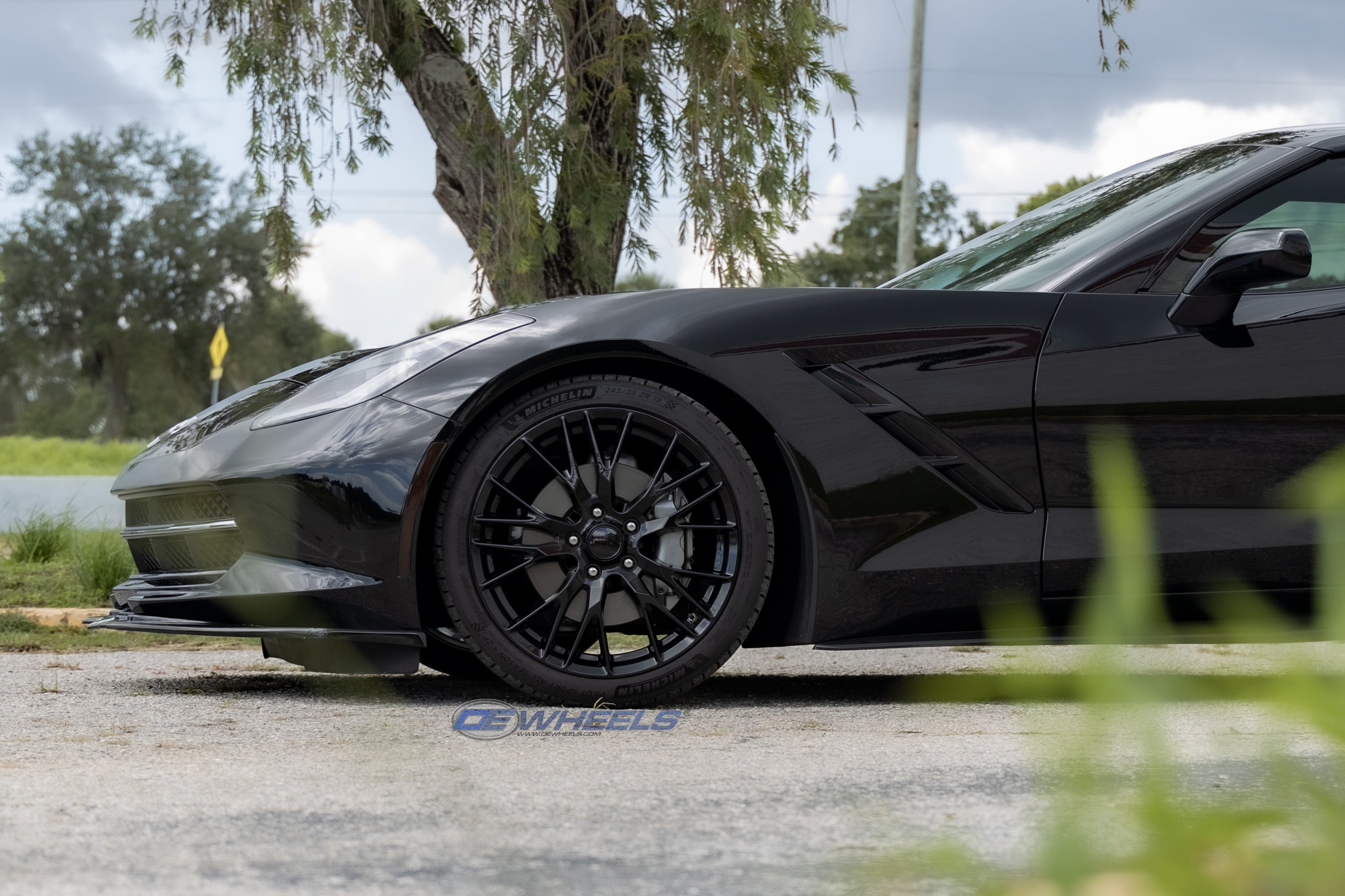 OE Wheels CV22C-20010-5475-79B 20" Replica fits Chevrolet Corvette C7 Z06 Black