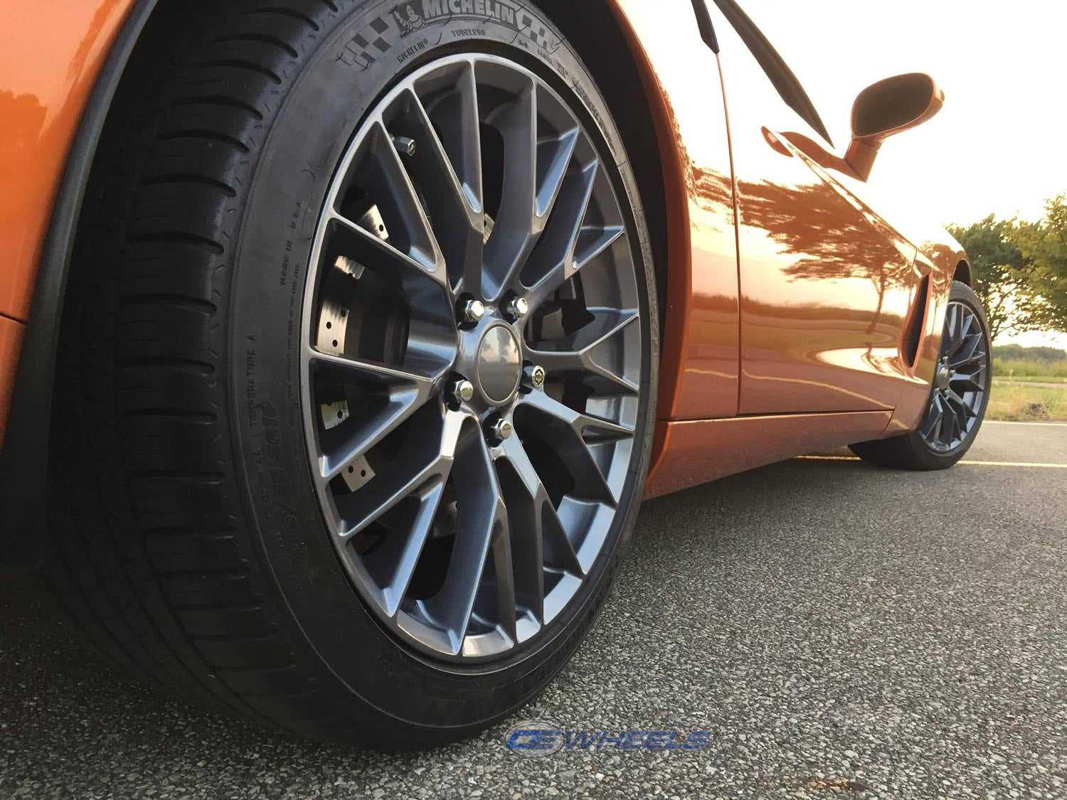 OE Wheels CV22B-19100-5475-79G 19" Replica fits Chevy Corvette C7 Z06 Gunmetal