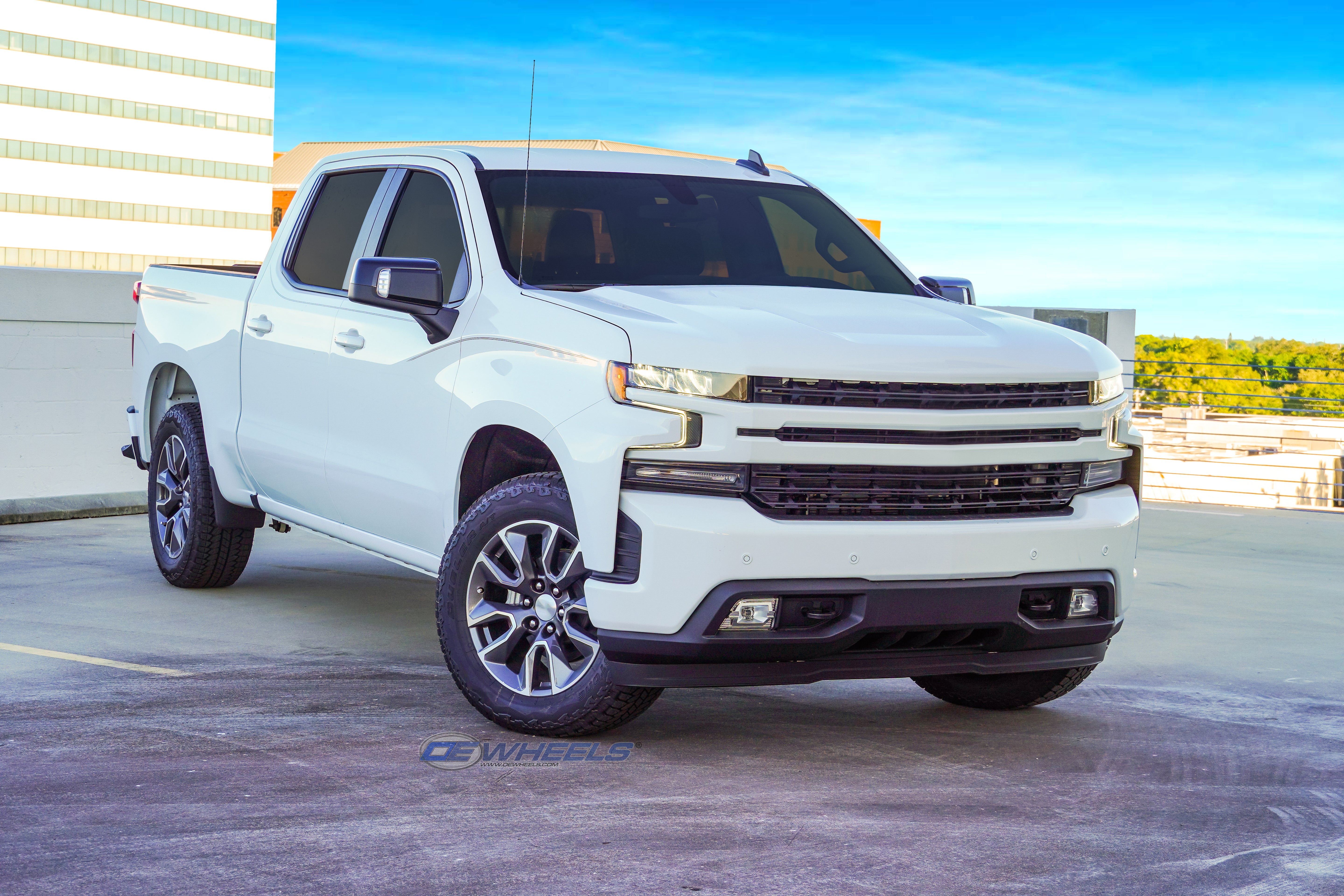 OE Wheels CV26-20090-6550-28MS 20" Replica fits Chevrolet Silverado LTZ Machined