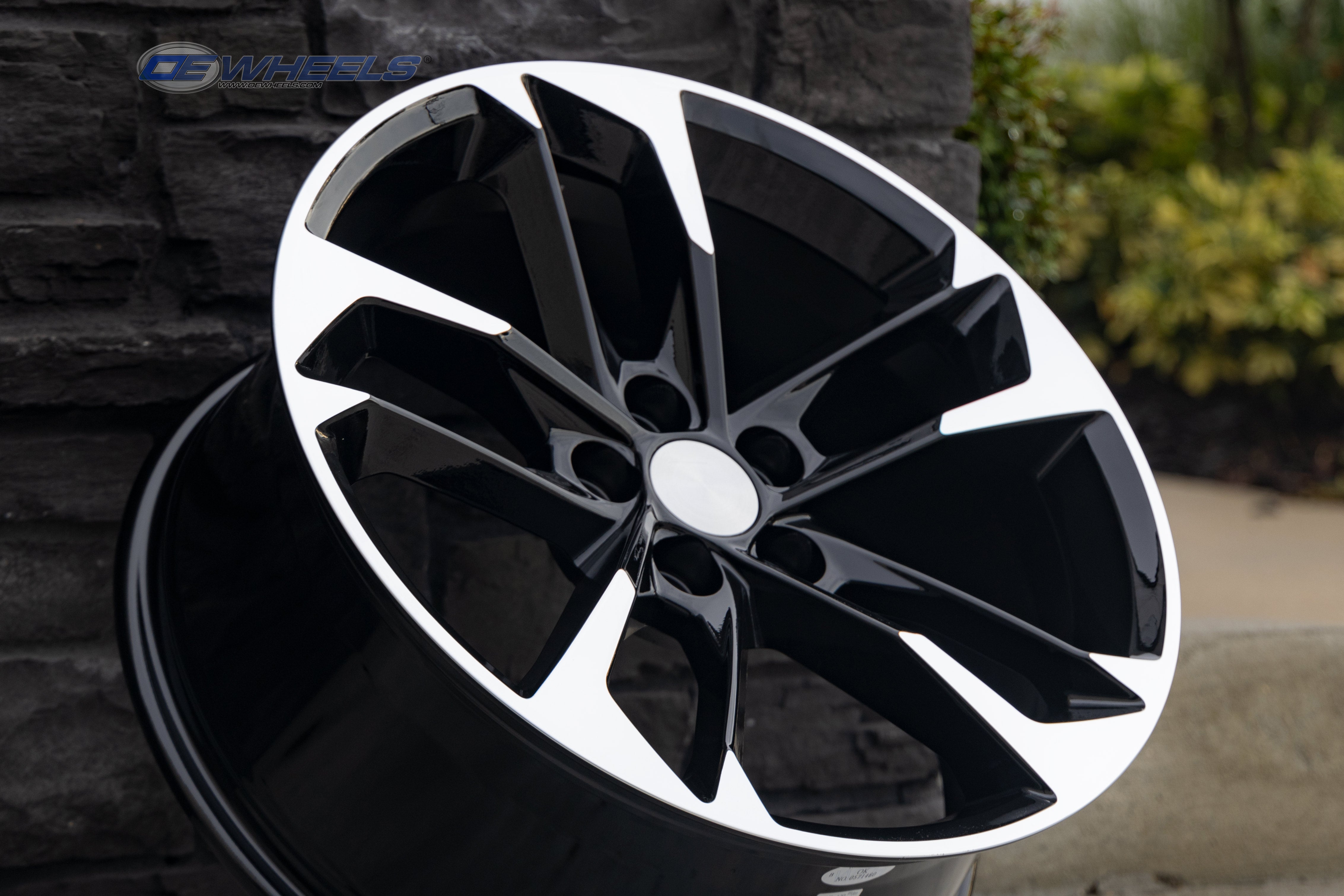 OE Wheels CV29-20085-5120-25MB 20" Replica fits Chevrolet Camaro Black Mach'd