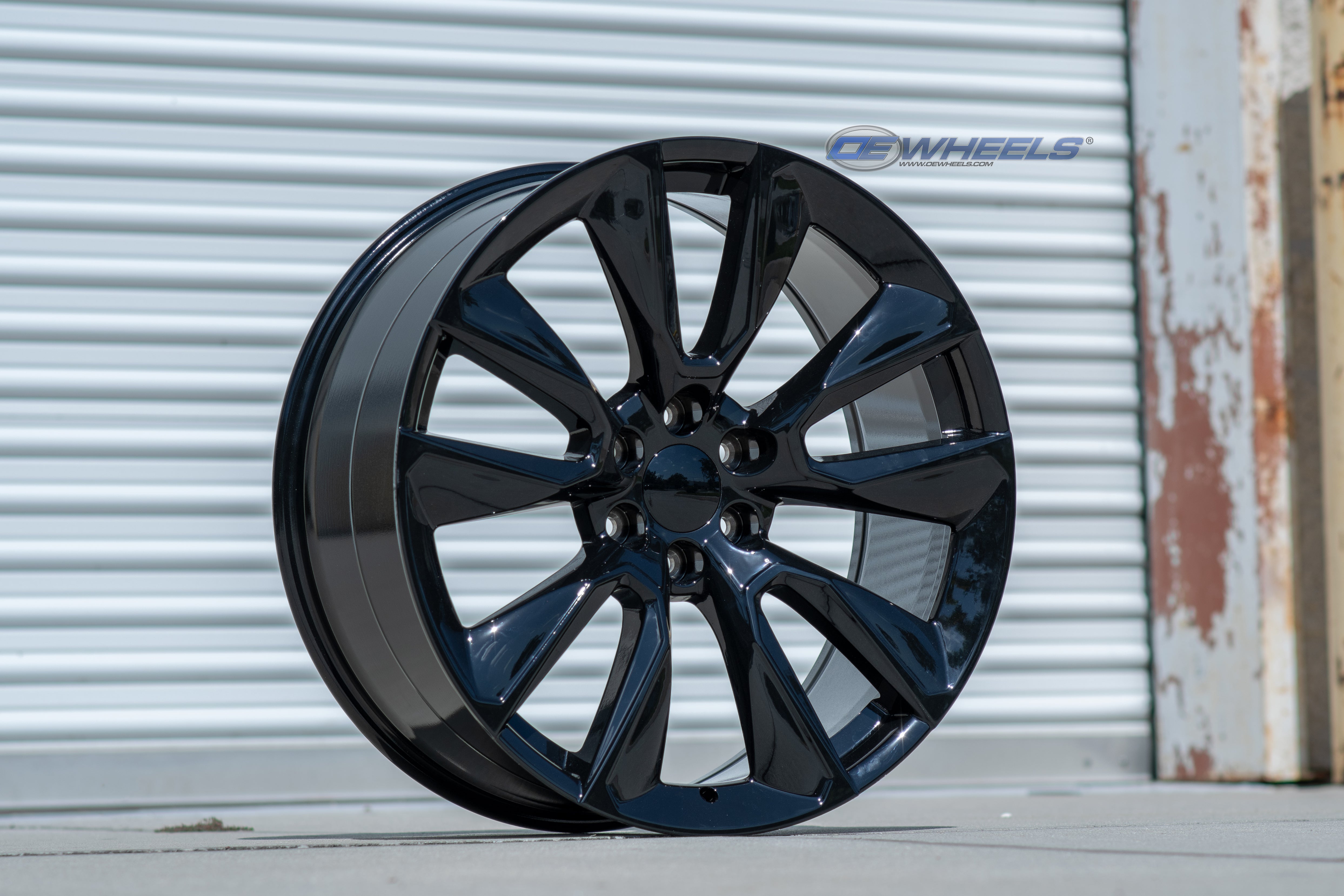 OE Wheels CV32-24100-6550-28B 24" Replica fits Chevrolet Silverado 1500 - Black
