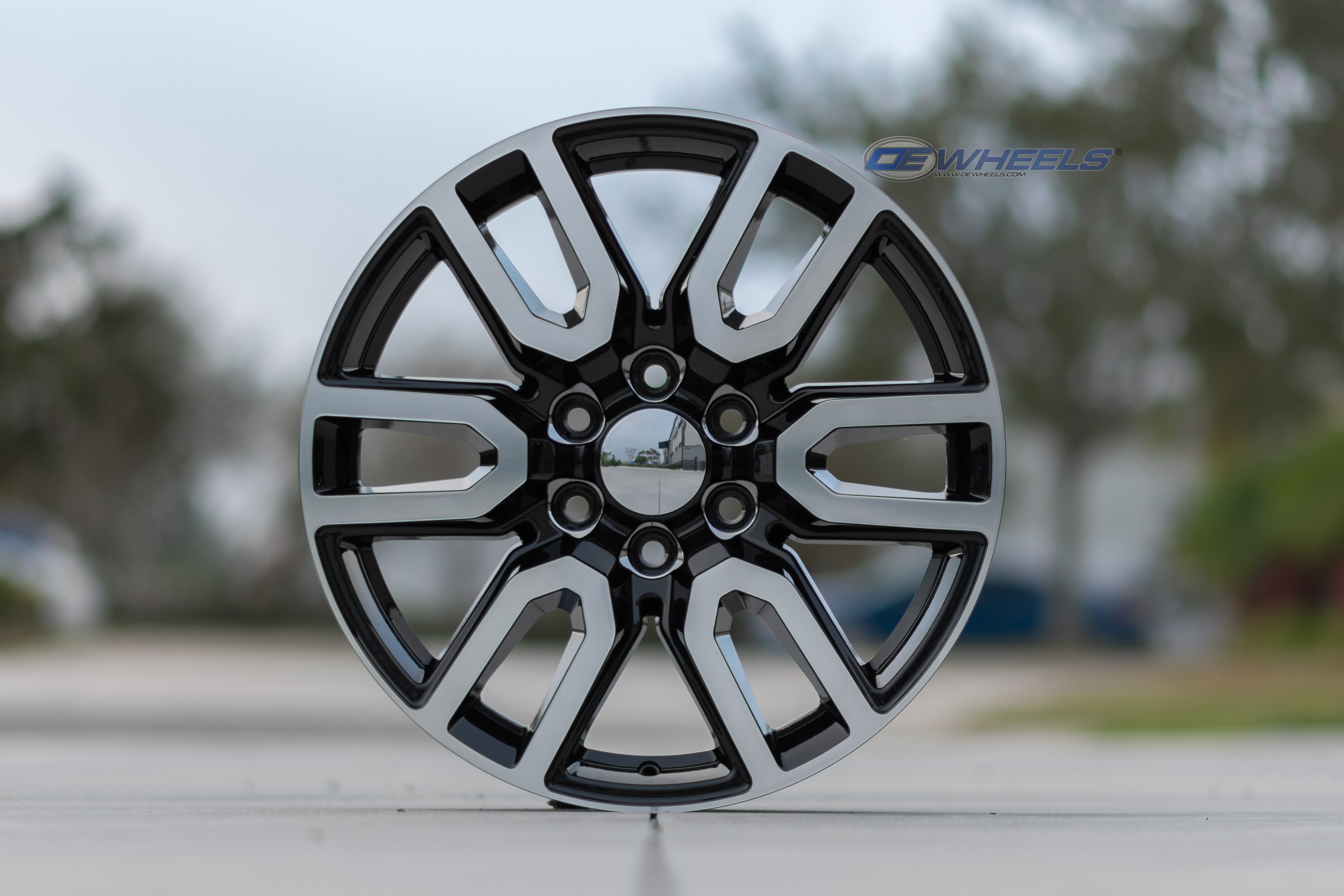 OE Wheels CV36-20090-6550-28MB 20" Replica fits GMC Sierra 20x9 Black Machined