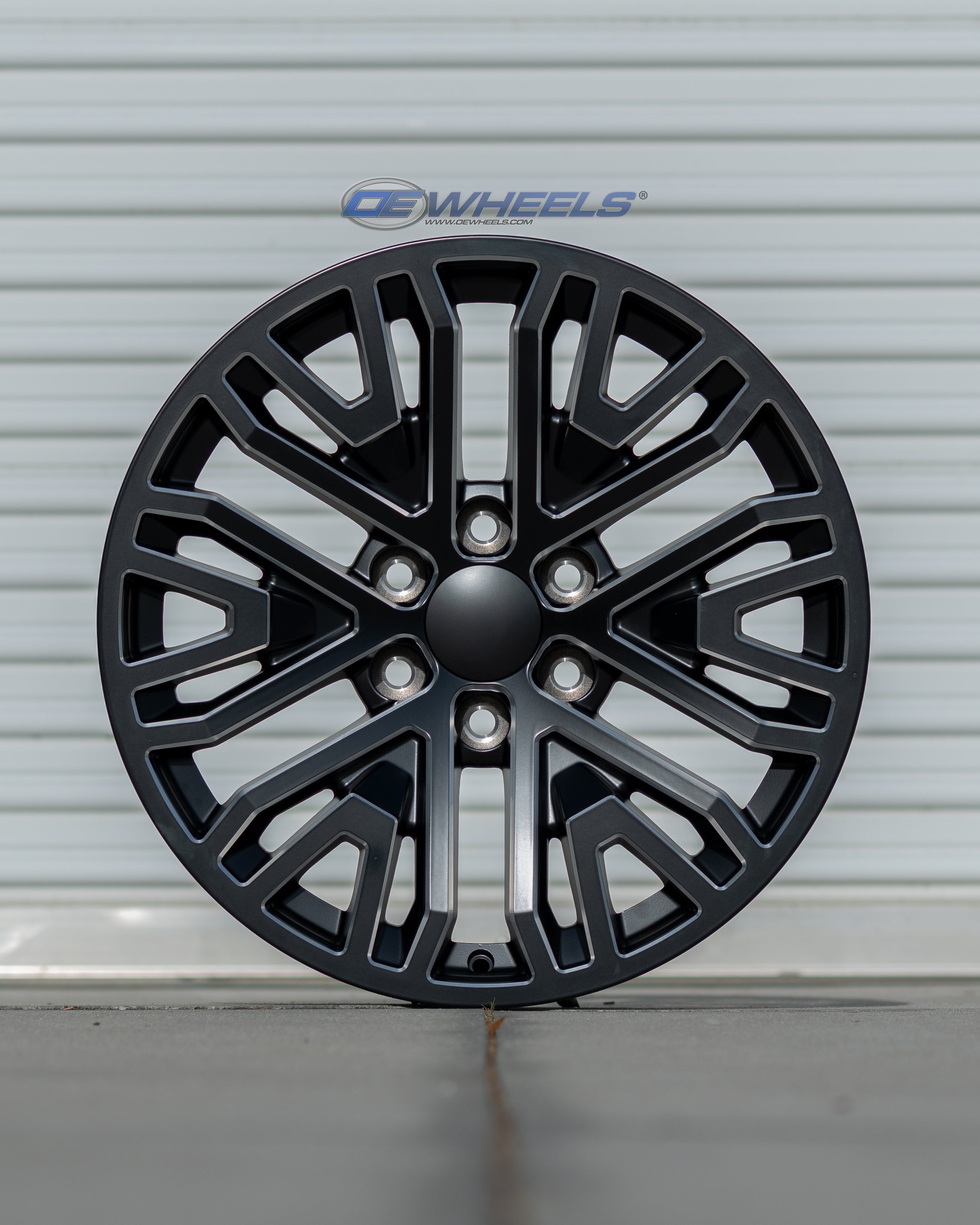 OE Wheels CV37-20090-6550-28B1M 20" Replica fits GMC Sierra 1500 Black Milled