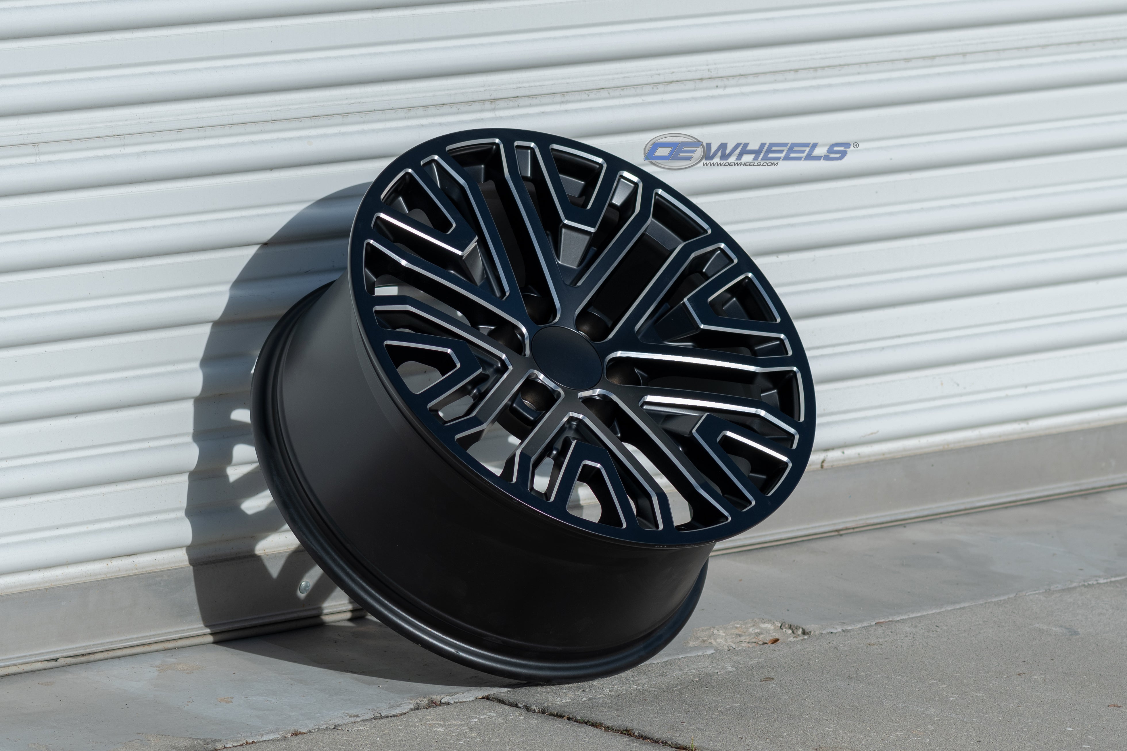 OE Wheels CV37-20090-6550-28B1M 20" Replica fits GMC Sierra 1500 Black Milled