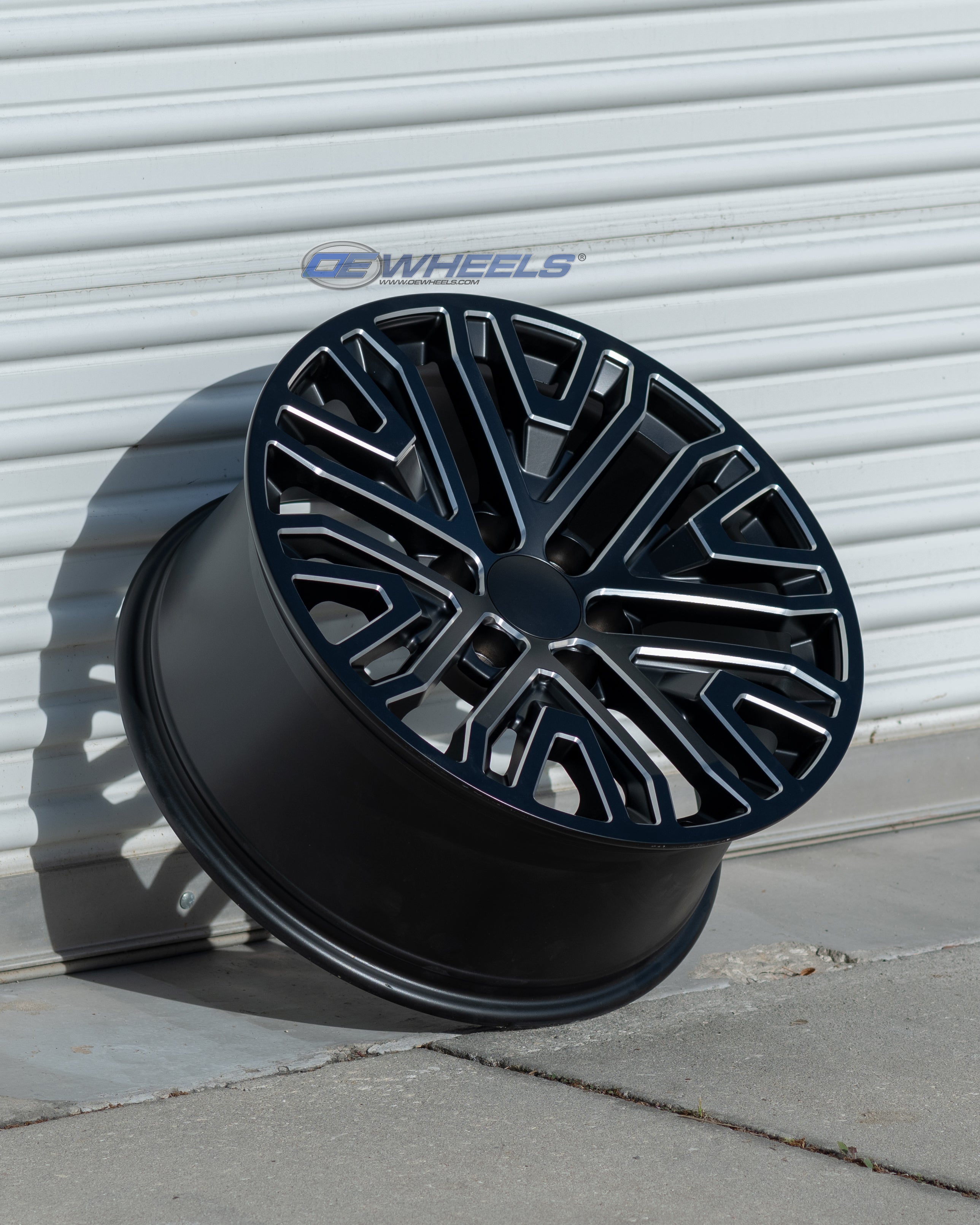 OE Wheels CV37-20090-6550-28B1M 20" Replica fits GMC Sierra 1500 Black Milled