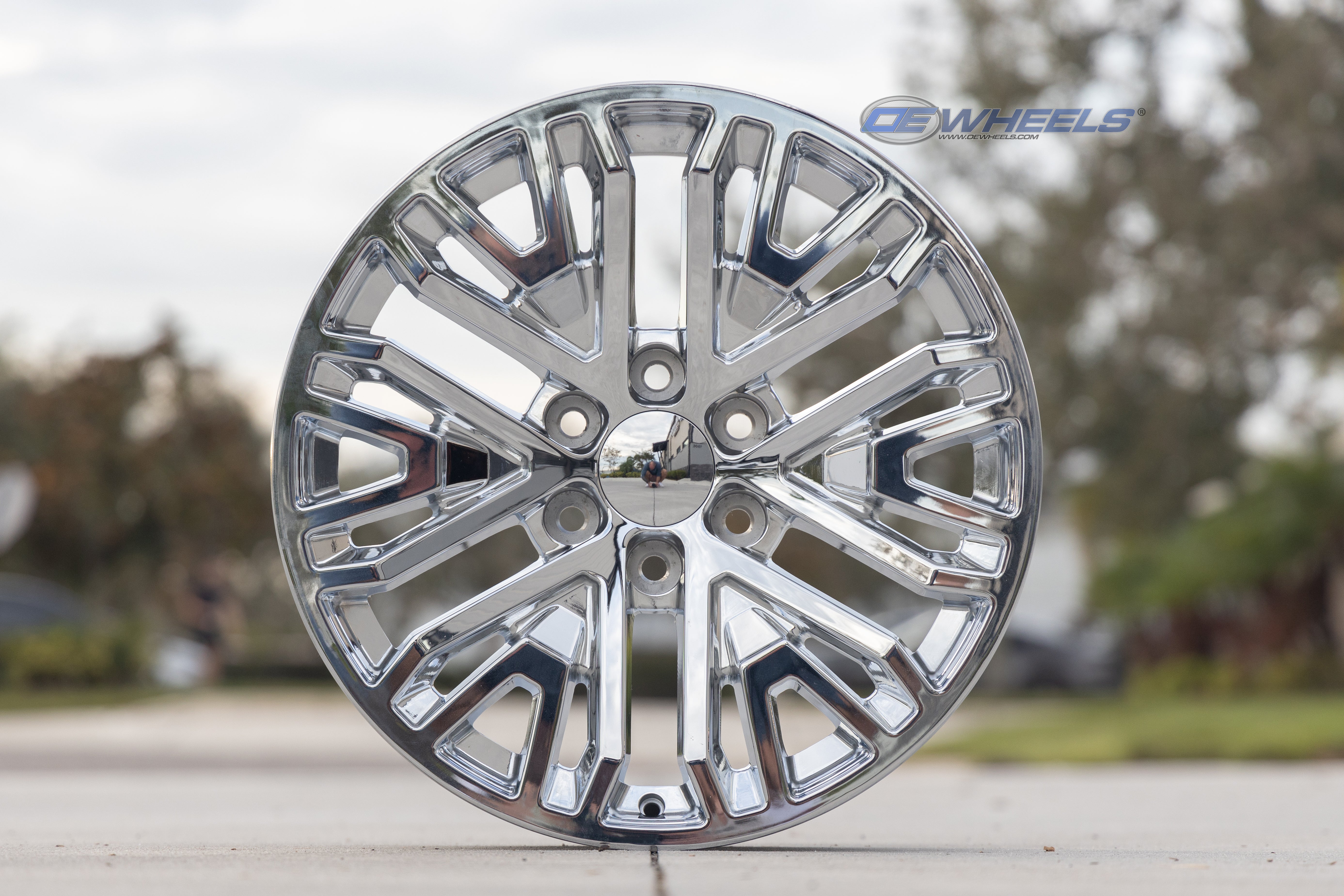 OE Wheels CV37-22090-6550-28C 22" Replica CV37 fits GMC Sierra 22x9 Chrome