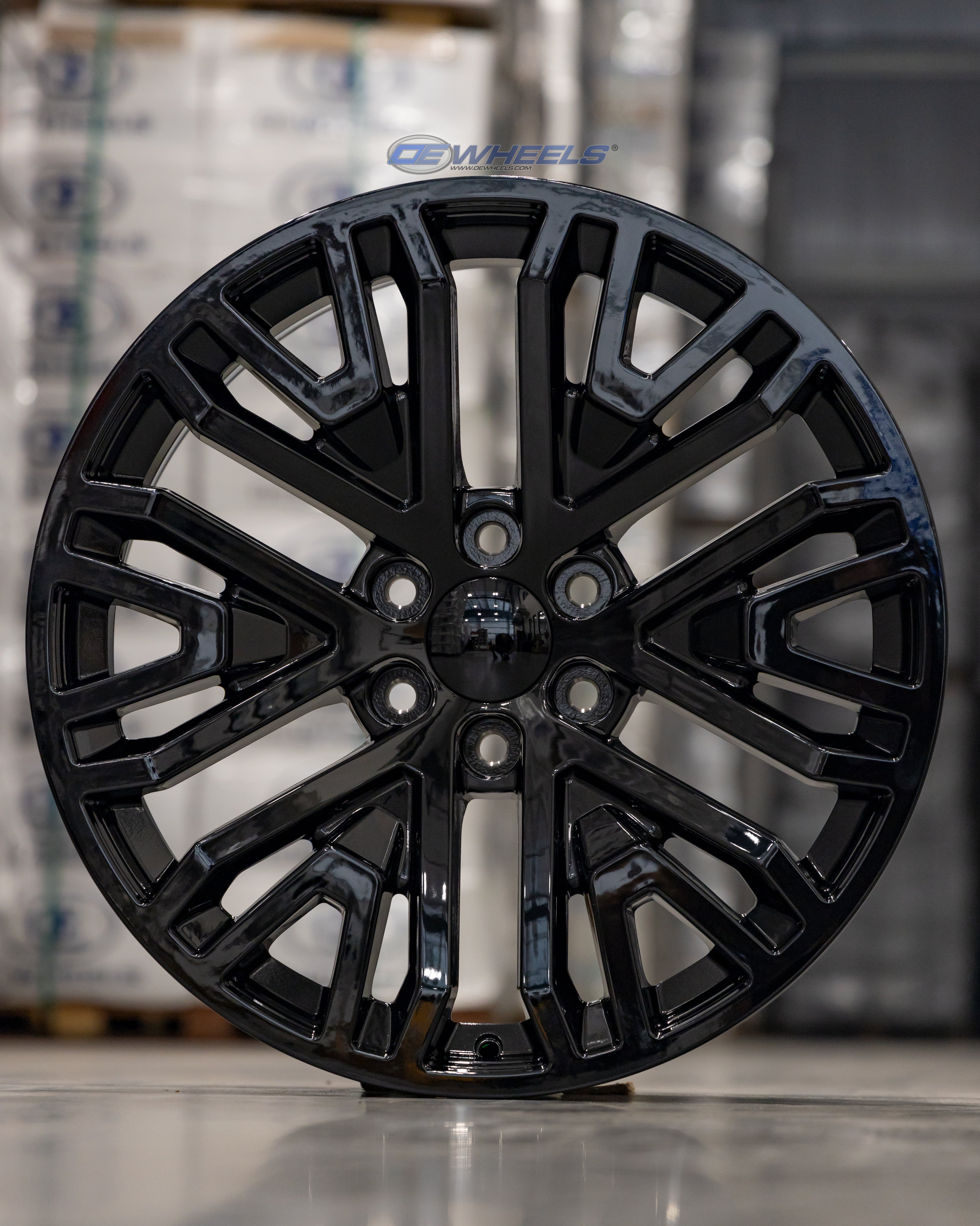 OE Wheels CV37-22090-6550-28B 22" Replica CV37 fits GMC Sierra 22x9 Black