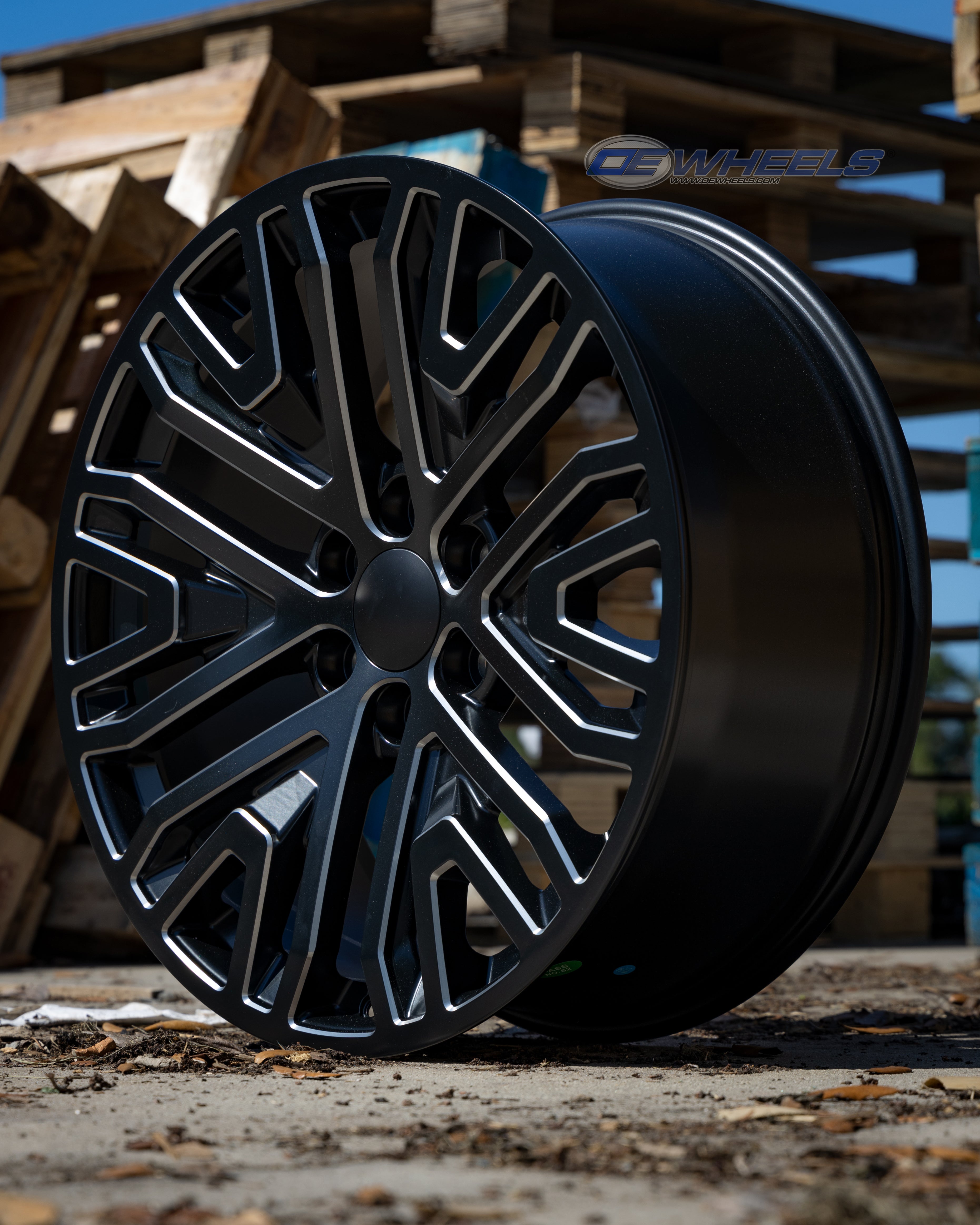 OE Wheels CV37-22090-6550-28B1M 22" Replica fits GMC Sierra 22x9 Black Milled