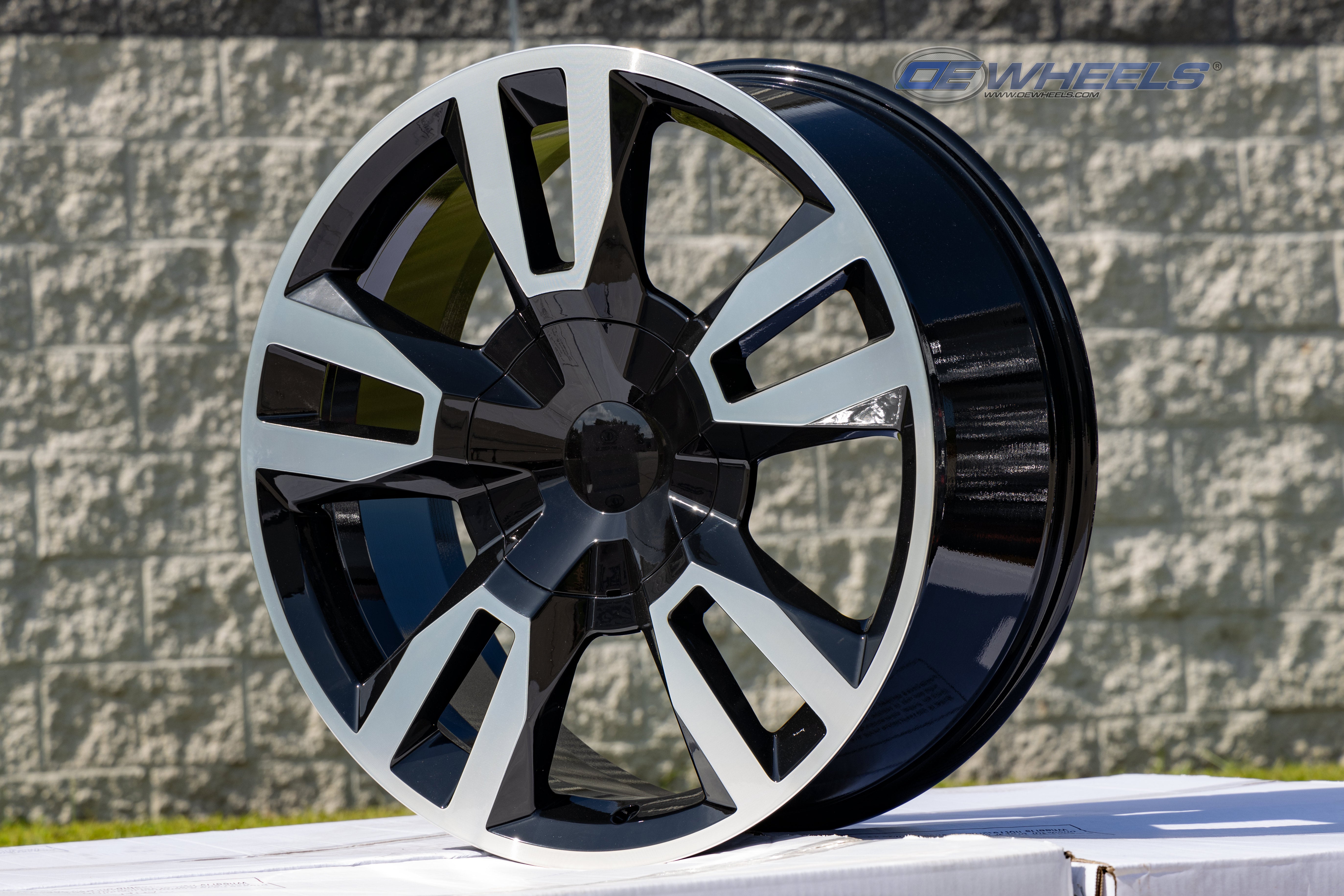 OE Wheels CV40-22090-6550-24MB 22" Replica fits Chevrolet Tahoe Black Mach'd
