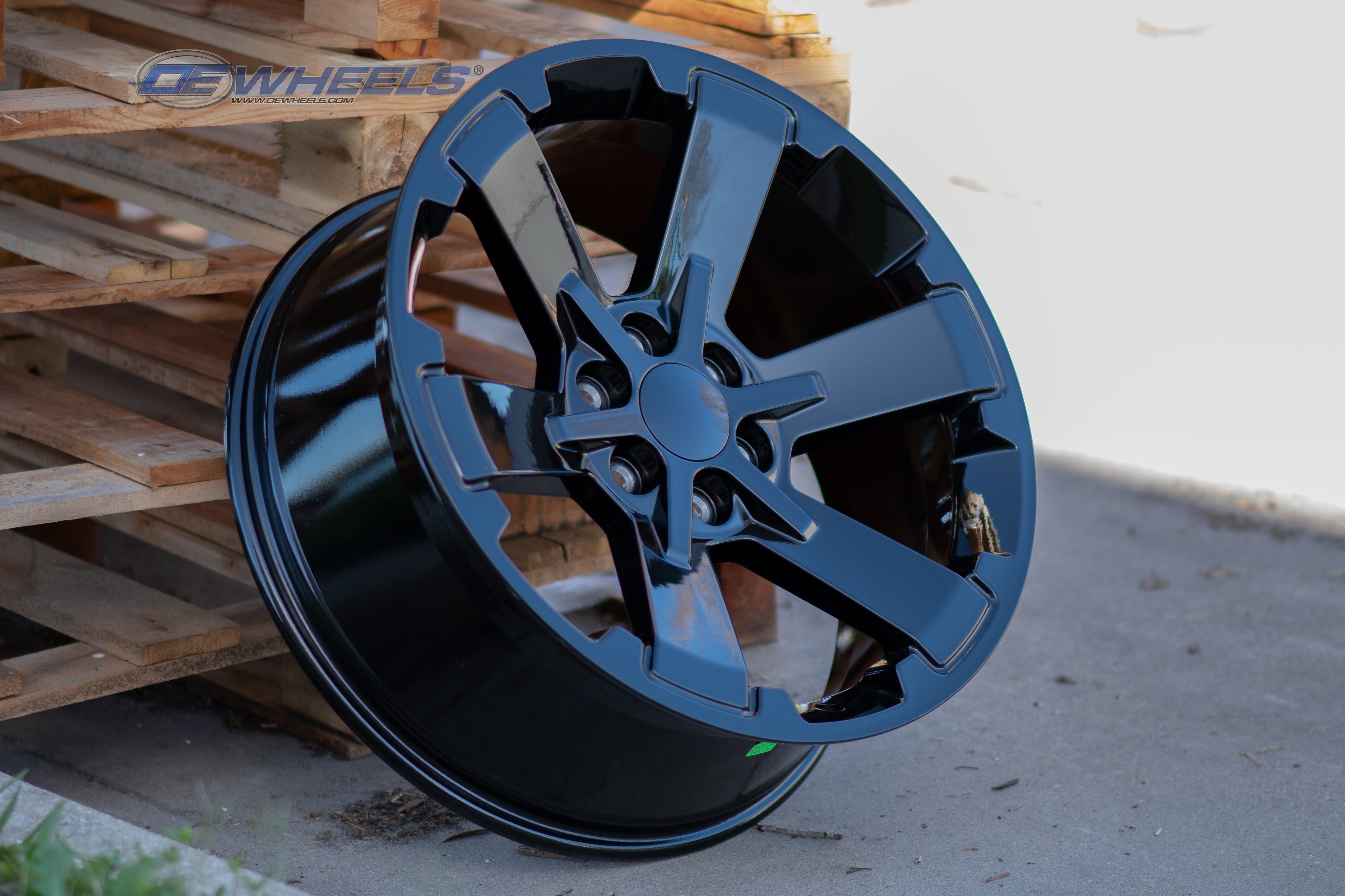OE Wheels CV41B-22090-6550-24B 22" Replica fits Chevy Silverado Rally Gloss Blk