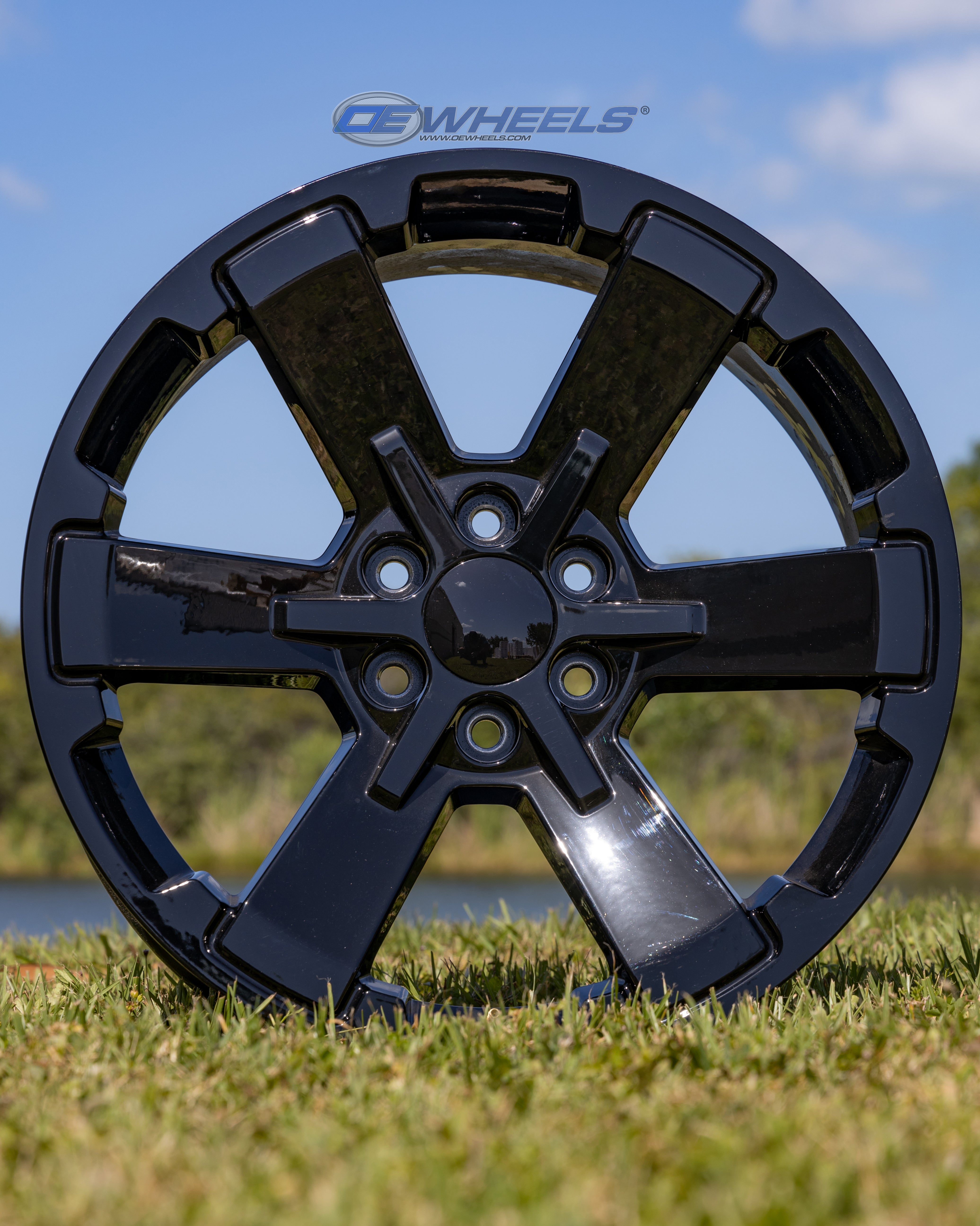 OE Wheels CV41B-22090-6550-24B 22" Replica fits Chevy Silverado Rally Gloss Blk