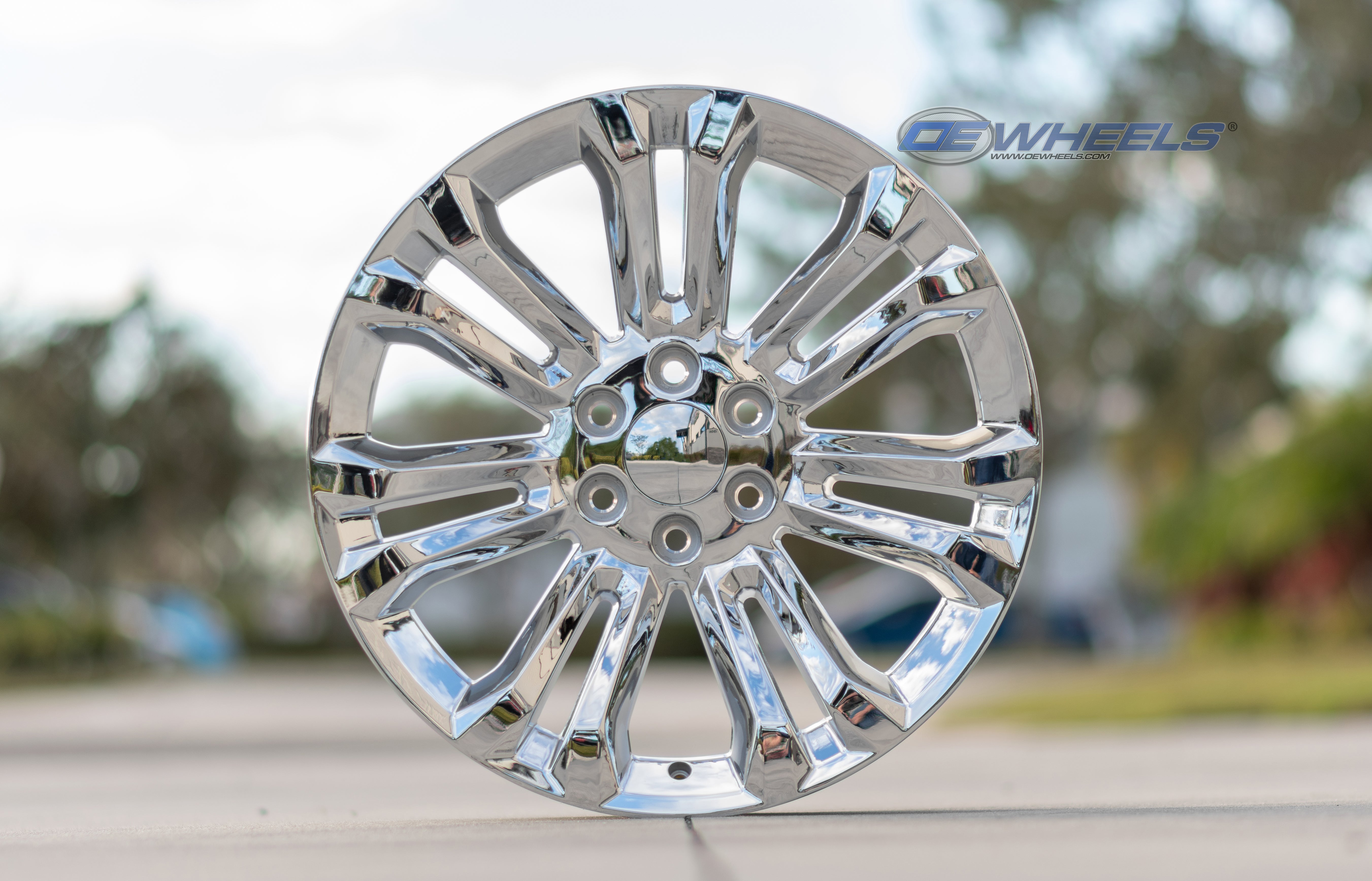 OE Wheels CV43B-22090-6550-24C 22" Replica fits Chevrolet Silverado 22x9 Chrome