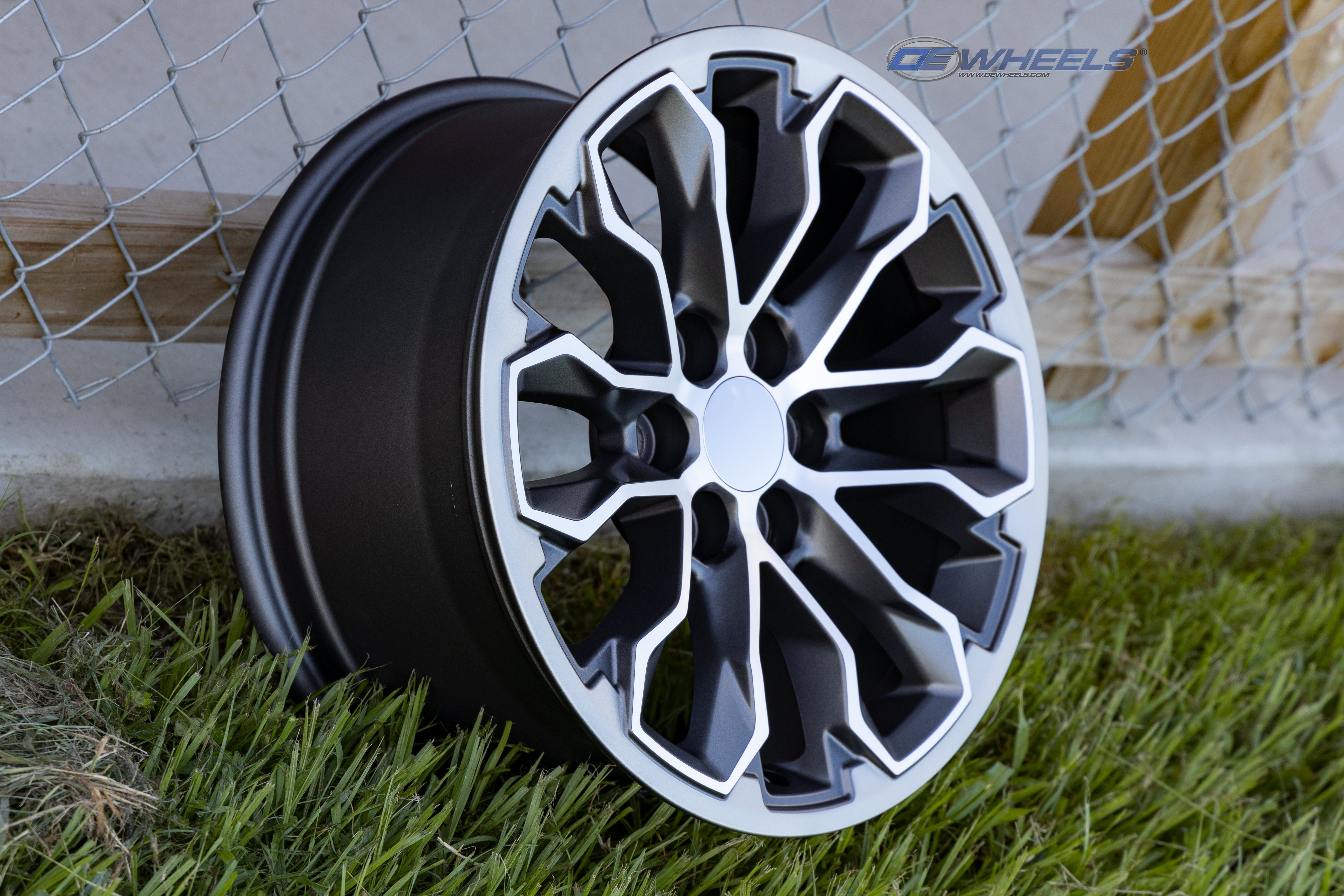 OE Wheels CV54-17080-6120-33MG1 17" Replica fits Chevy Colorado ZR2 Gunmetal