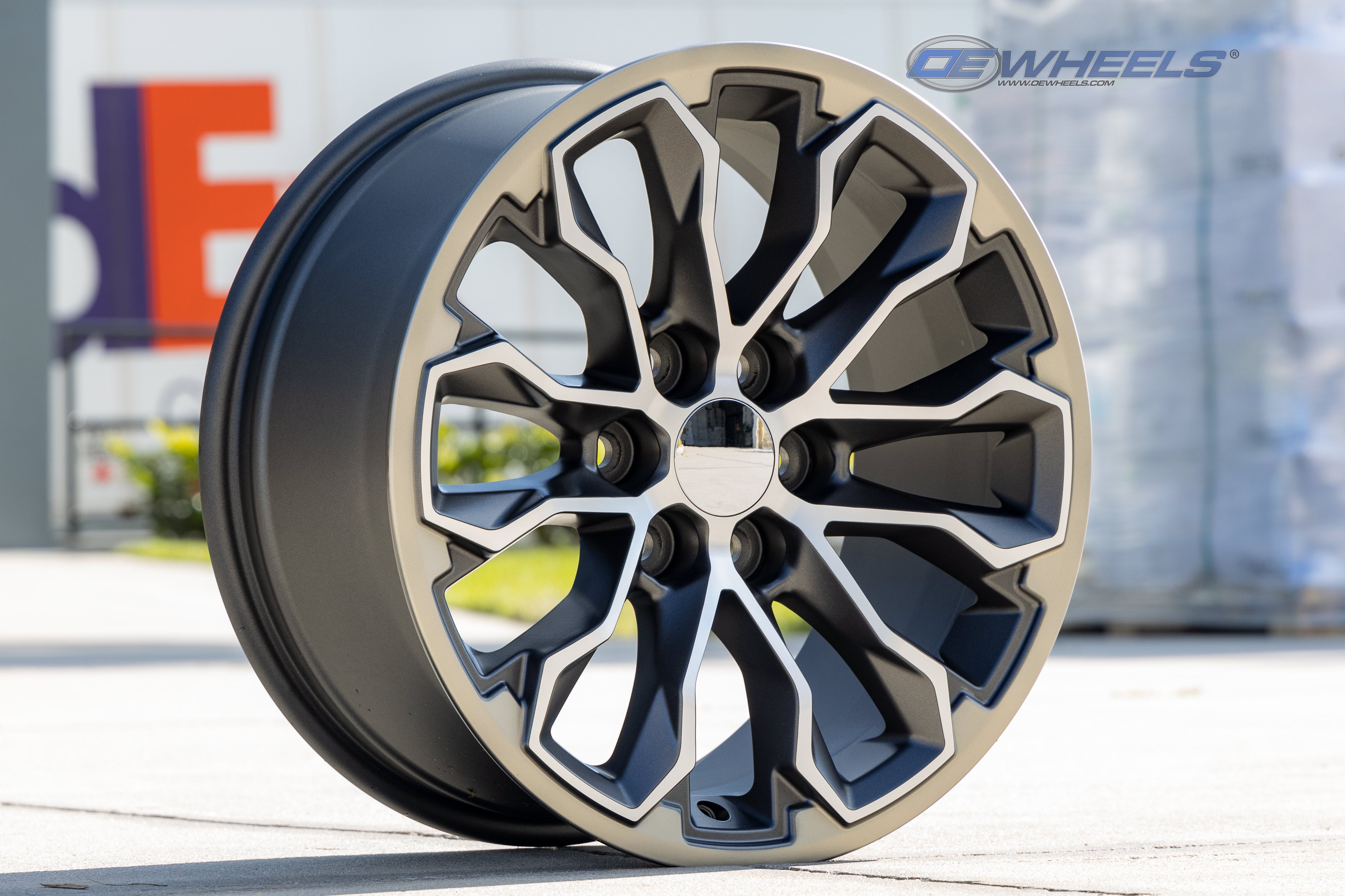 OE Wheels CV54-17080-6120-33MG1 17" Replica fits Chevy Colorado ZR2 Gunmetal