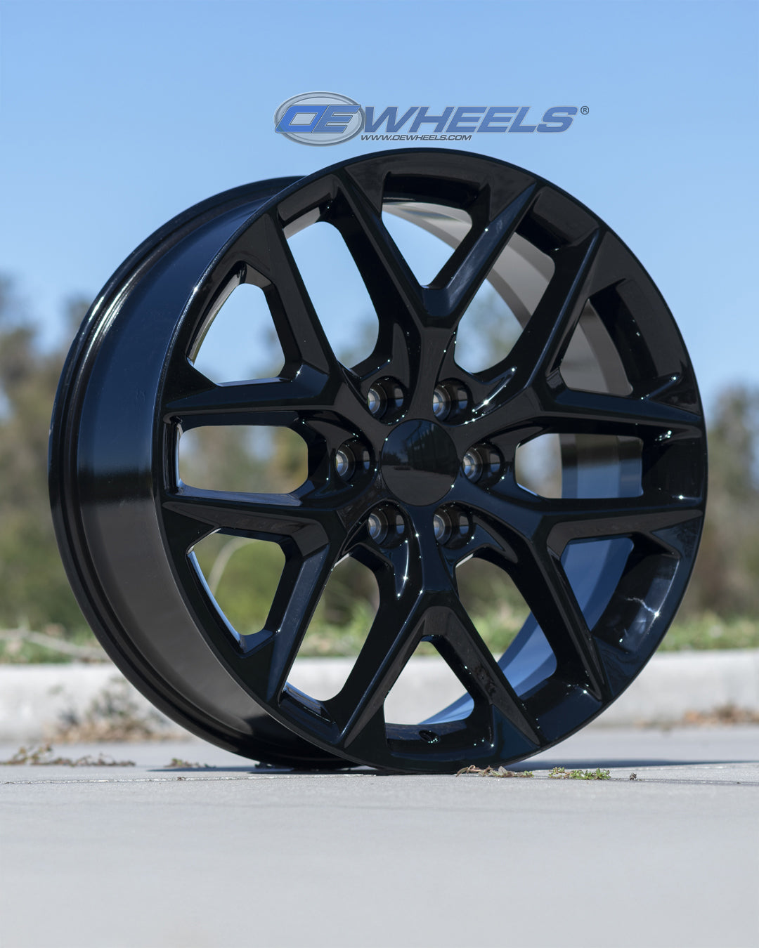 OE Wheels CV62-22090-6550-28B 22" Replica fits Chevrolet Silverado Gloss Black