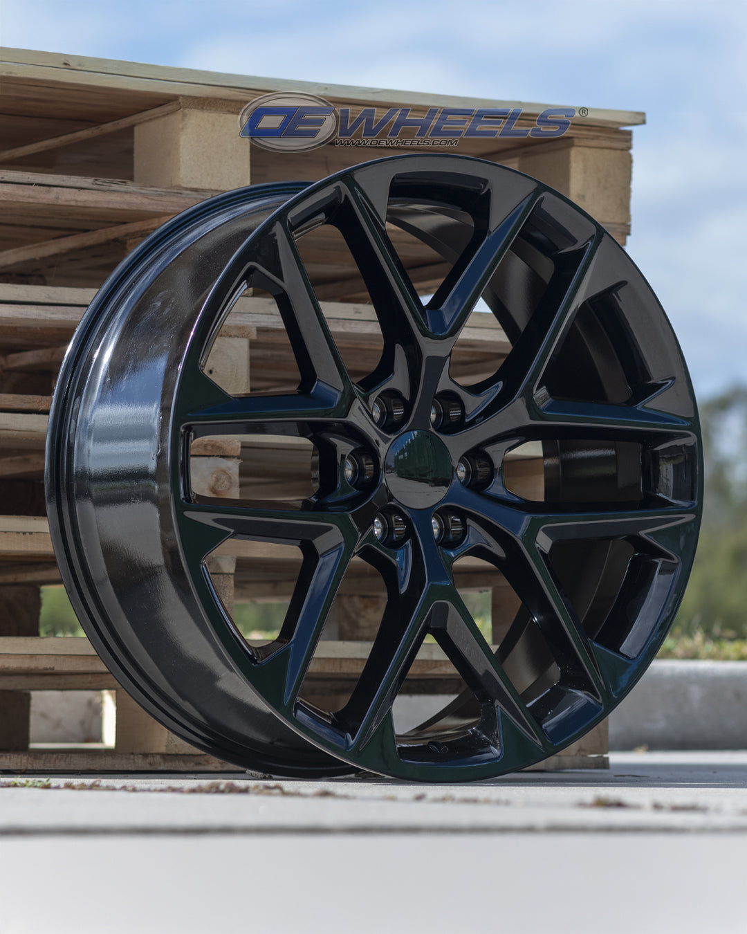 OE Wheels CV62-24100-6550-28B 24" Replica fits Chevrolet Silverado Gloss Black