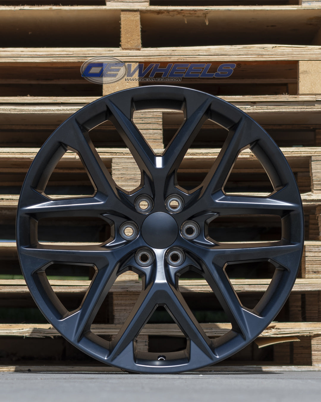 OE Wheels CV62-24100-6550-28B1 24" Replica fits Chevrolet Silverado Gloss Black
