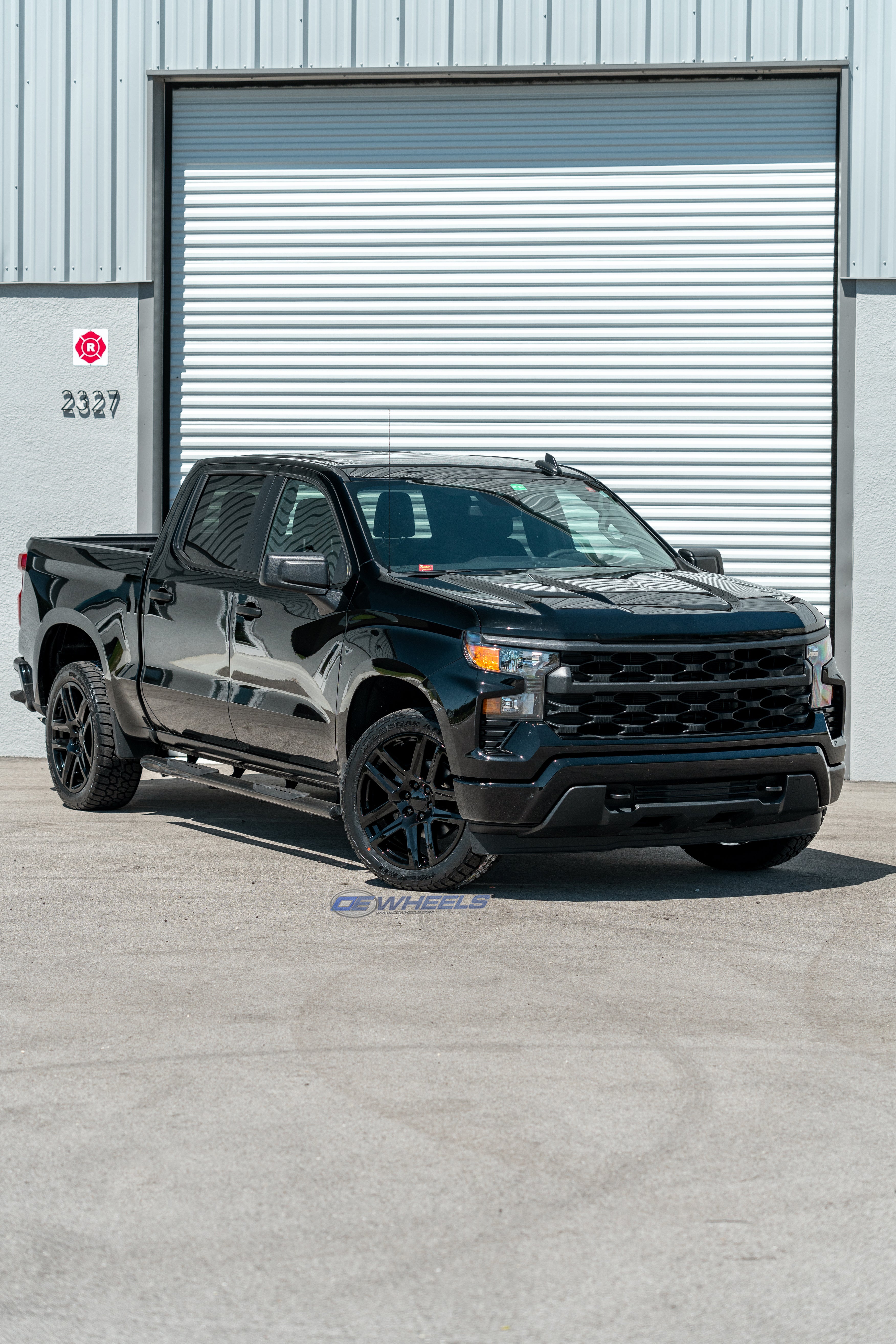 OE Wheels CV63-22090-6550-28B 22" Replica fits Chevrolet Silverado 1500 Black