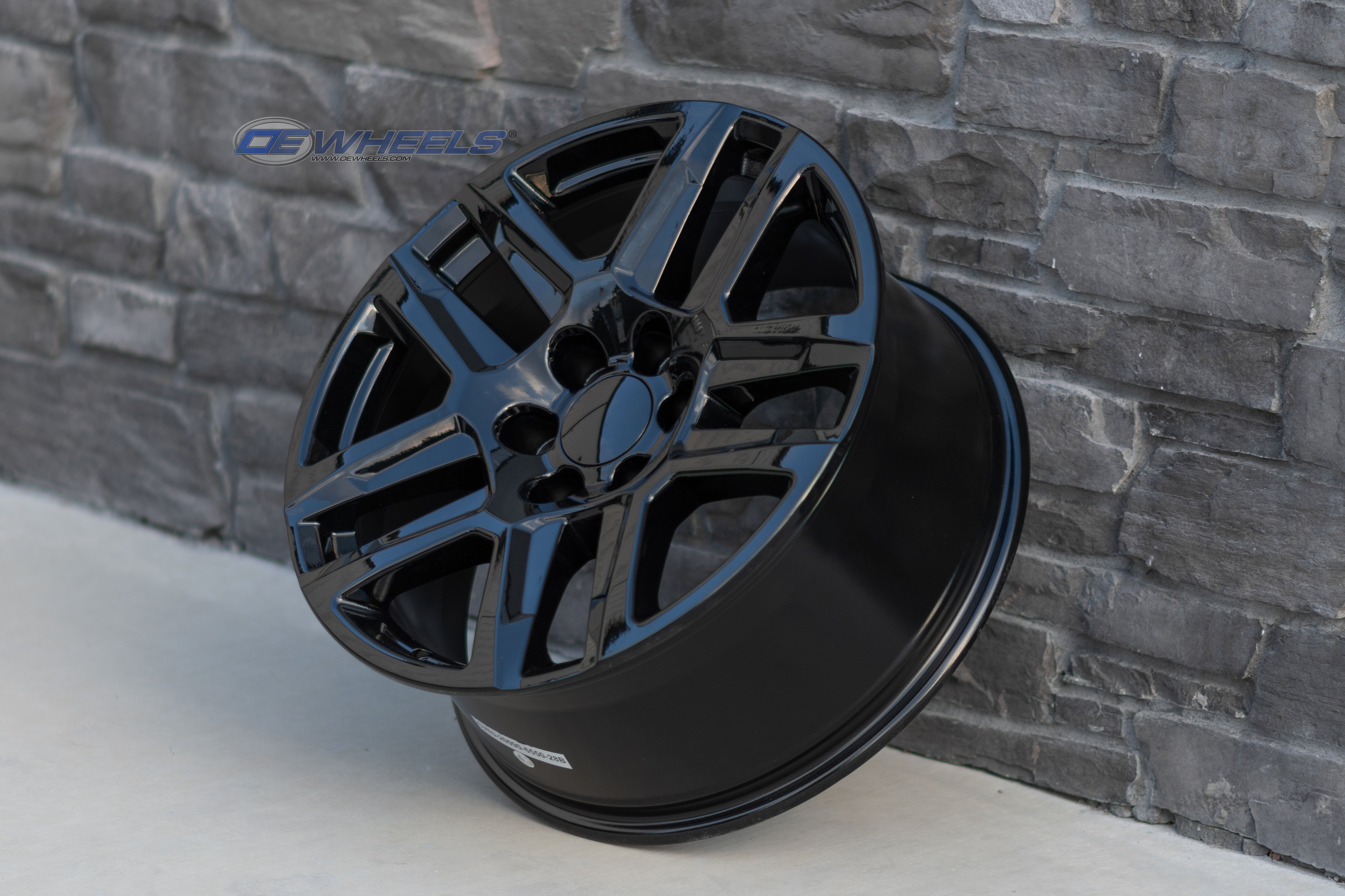 OE Wheels CV63-22090-6550-28B 22" Replica fits Chevrolet Silverado 1500 Black