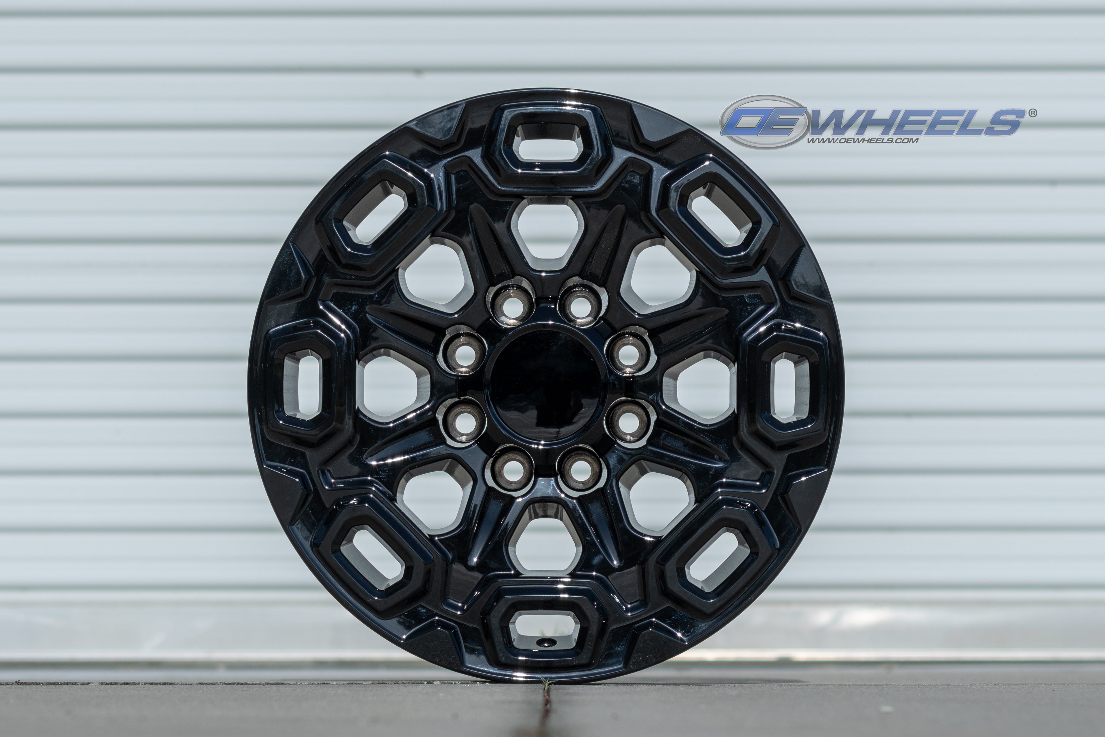 OE Wheels CV64B-20085-8180-47B 20" Replica fits Chevy Silverado 2500/3500 Black
