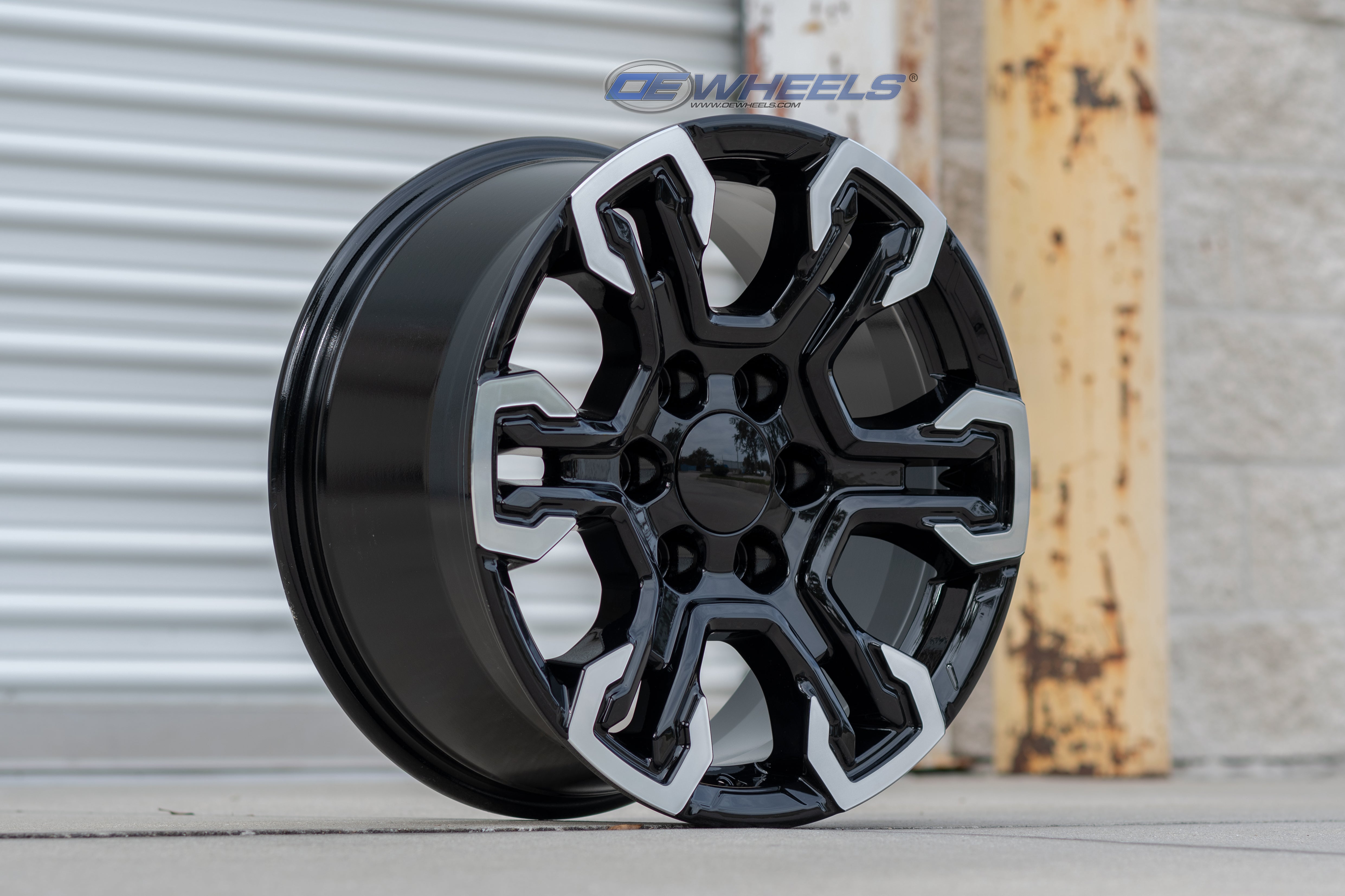 OE Wheels CV65-18085-6550-26MB 18" Replica fits Chevrolet Silverado Gloss Black
