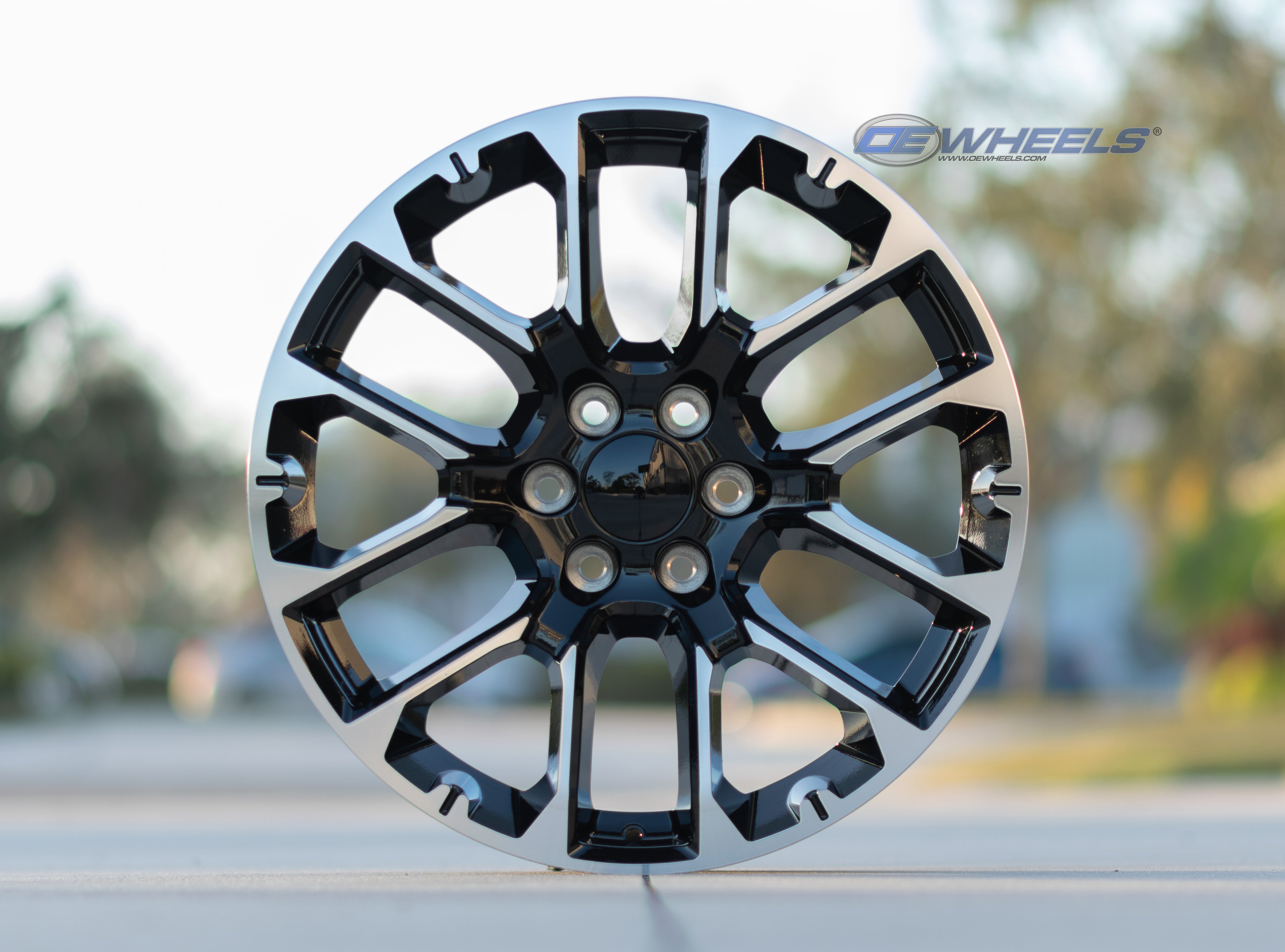 OE Wheels CV67-22090-6550-28MB 22" Replica fits Chevrolet Suburban 1500 Black