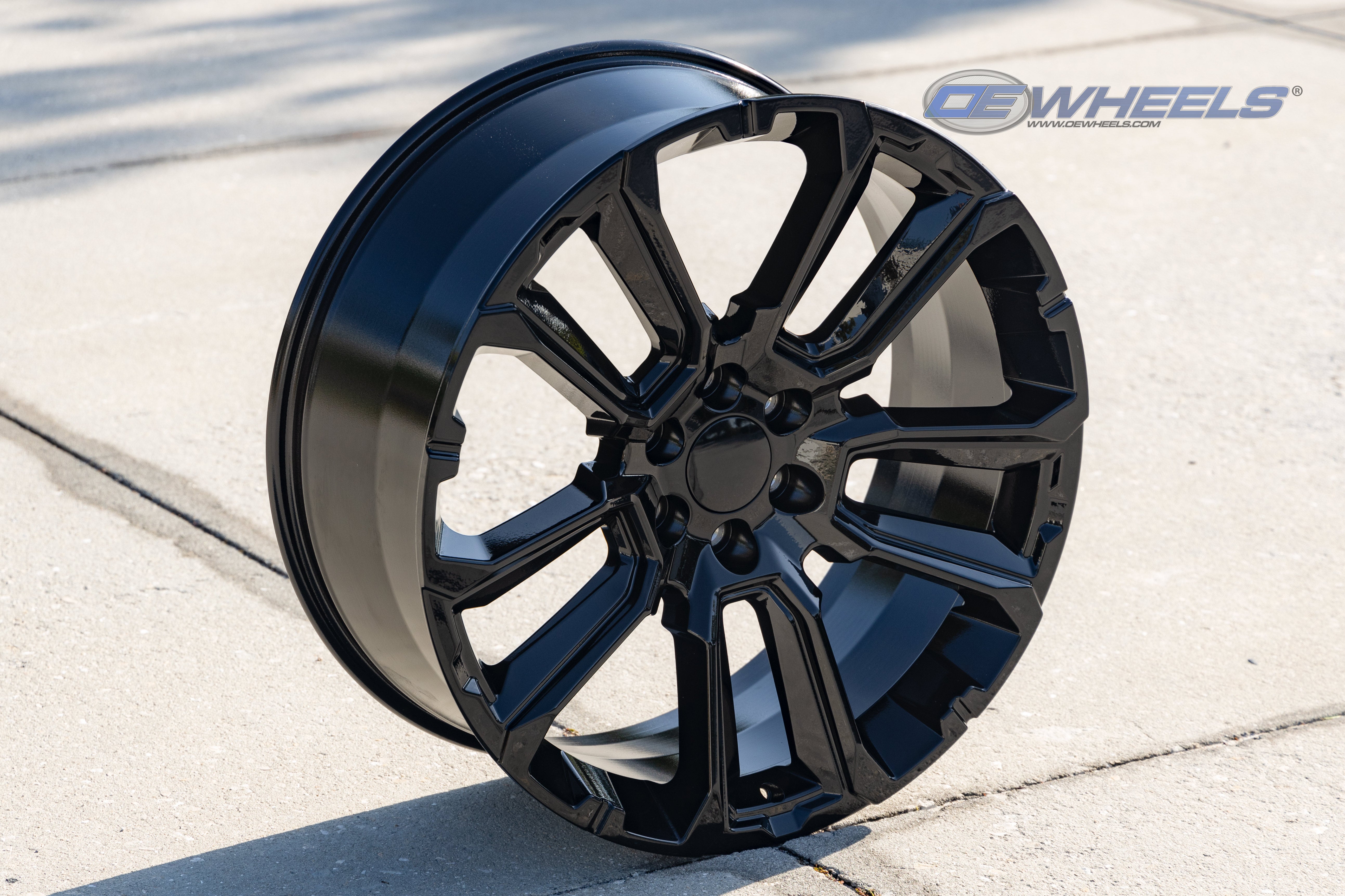 OE Wheels CV68-22090-6550-28B 22" Replica fits Chevrolet Suburban 1500 Black