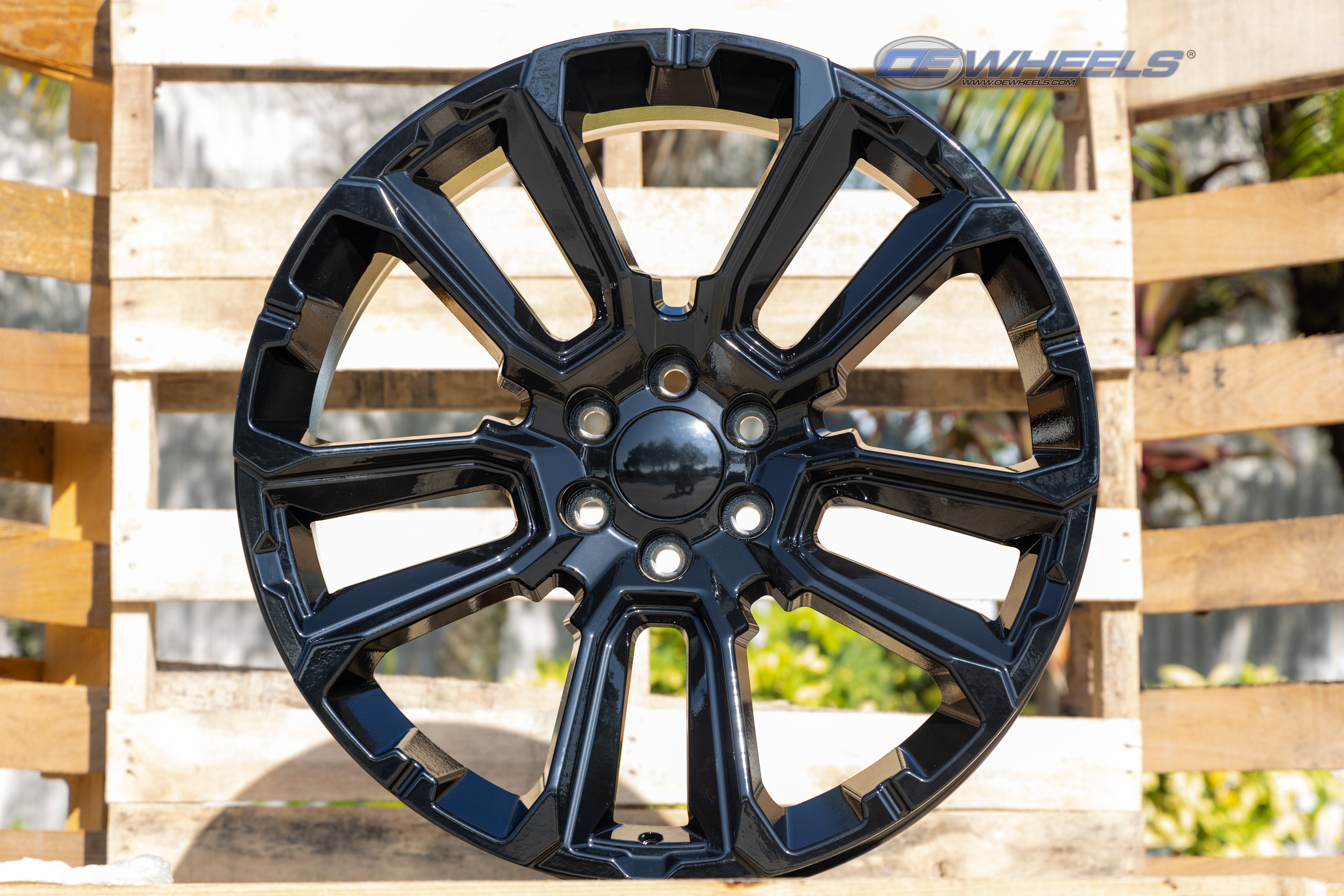 OE Wheels CV68-24100-6550-28B 24" Replica fits Chevrolet Suburban 1500 - Black