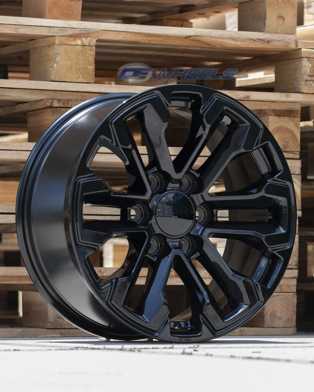 OE Wheels CV69-18085-6550-26B 18" Replica fits Chevrolet Silverado Gloss Black
