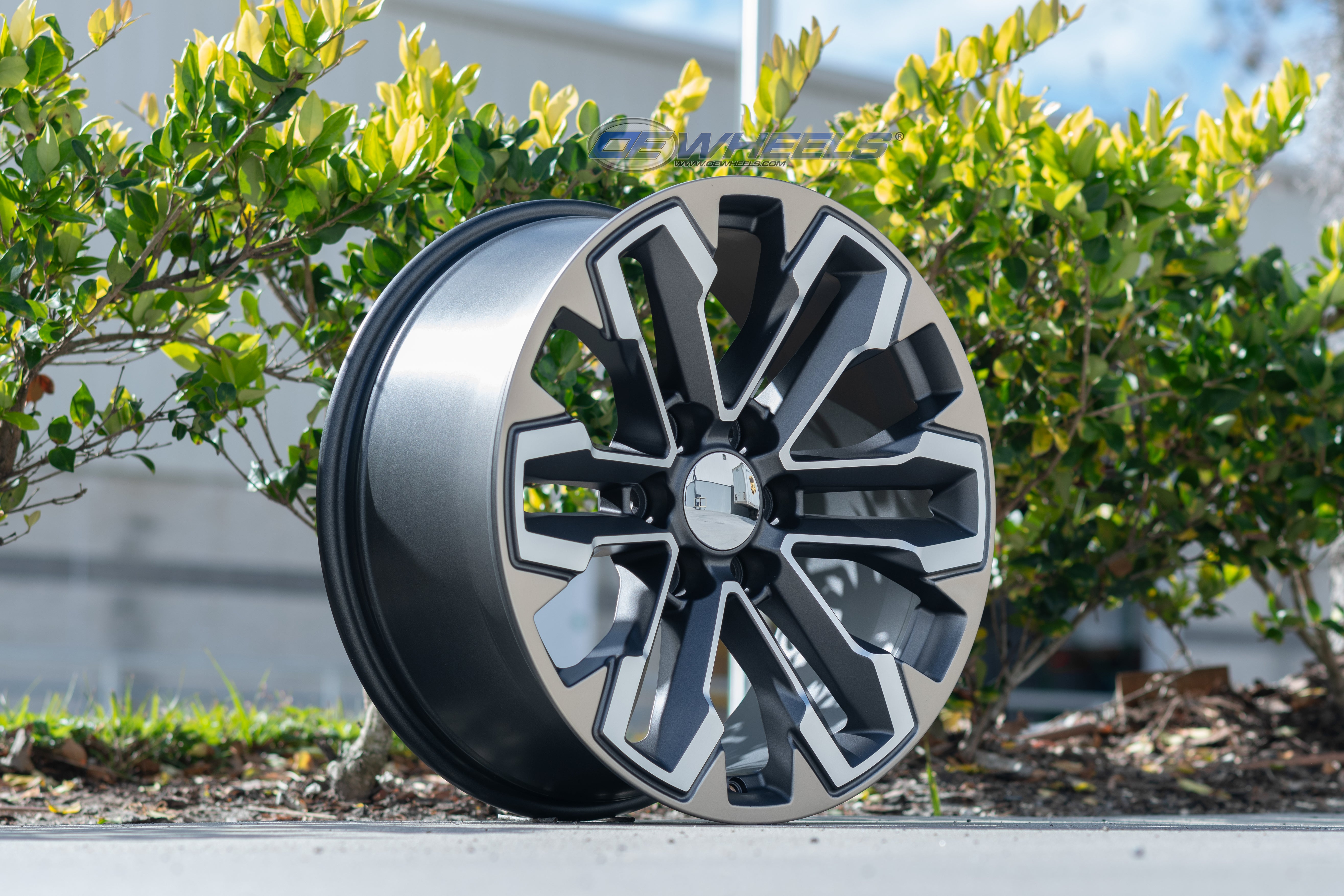 OE Wheels CV69-20090-6550-26MG1 20" Replica fits Chevrolet Silverado Gunmetal