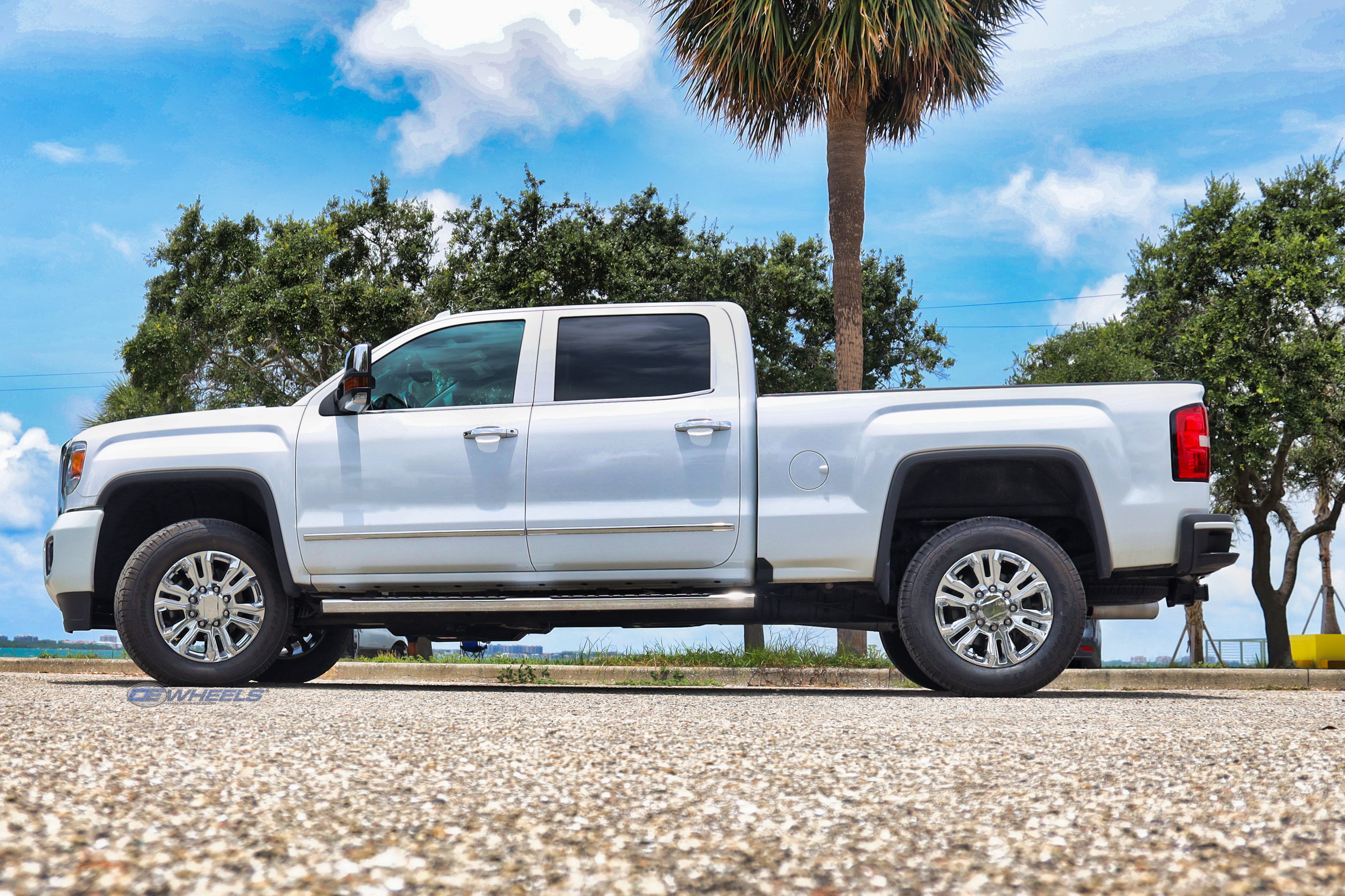 OE Wheels CV70A-20085-8650-12C 20" Replica fits GMC Sierra 2500 3500 Chrome