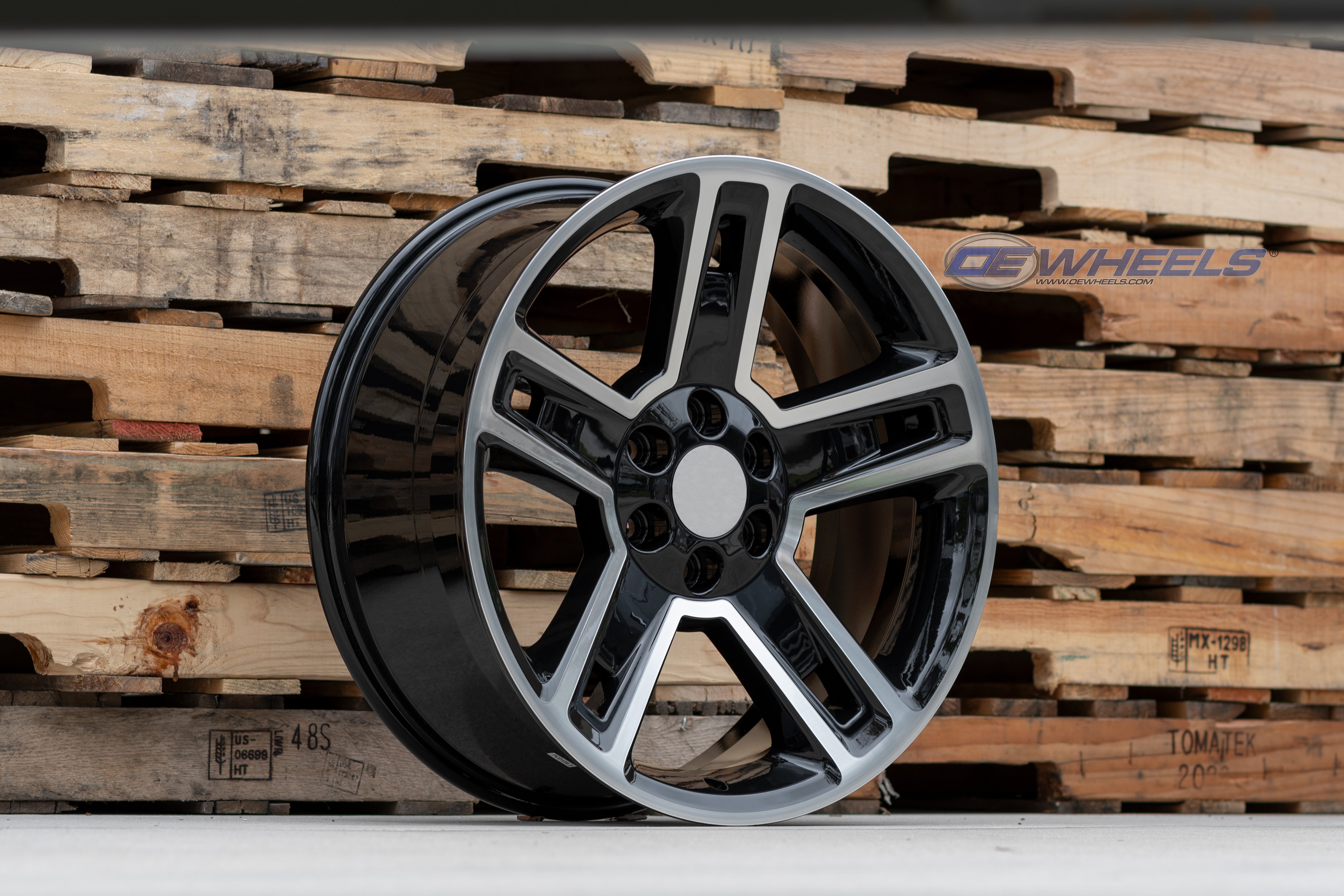 OE Wheels CV74B-22090-6550-24MB 22" Replica CV74B fits Chevrolet Silverado Black