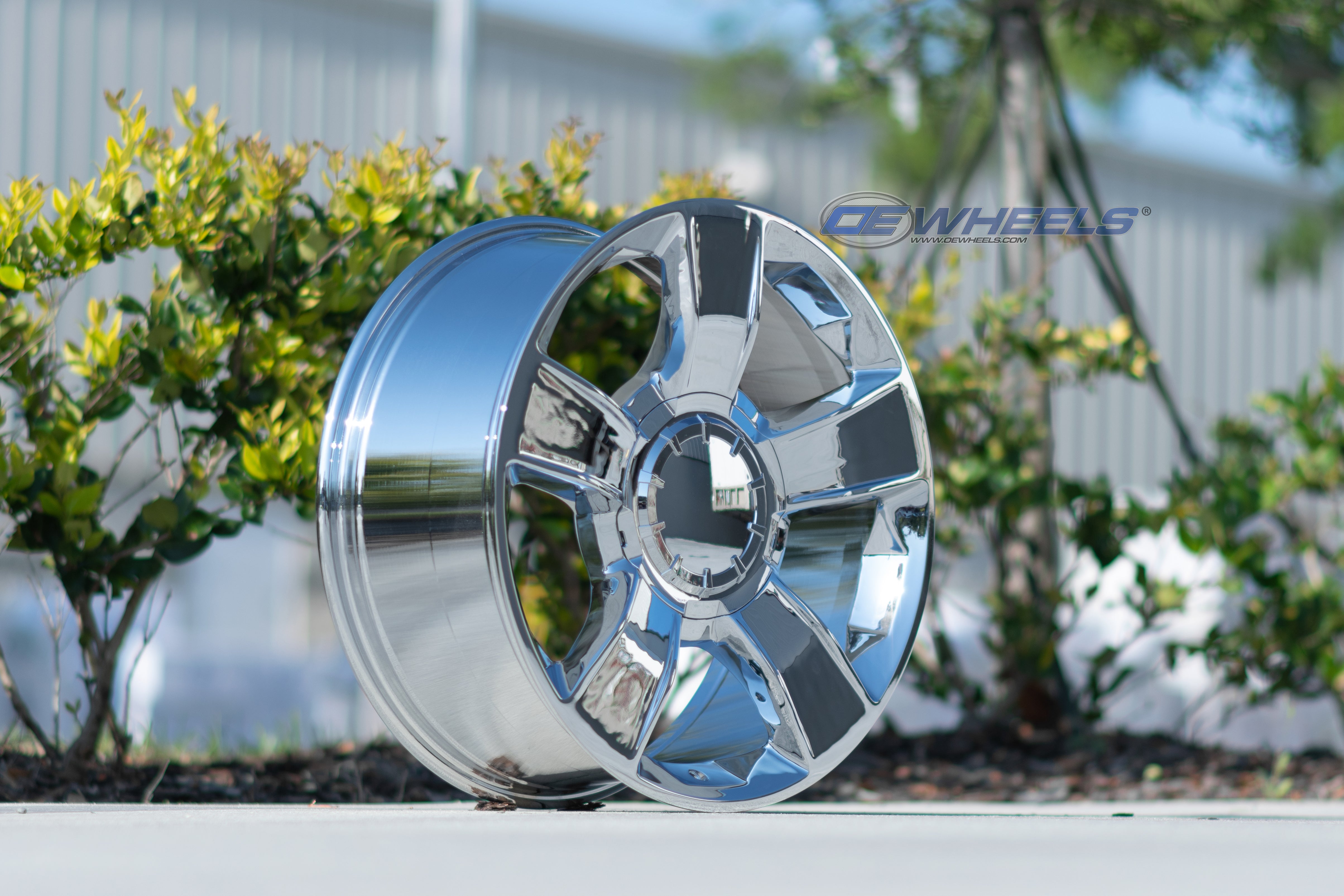 OE Wheels CV79-20085-6550-30C 20" Replica CV79 fits Chevrolet 20x8.5 Chrome