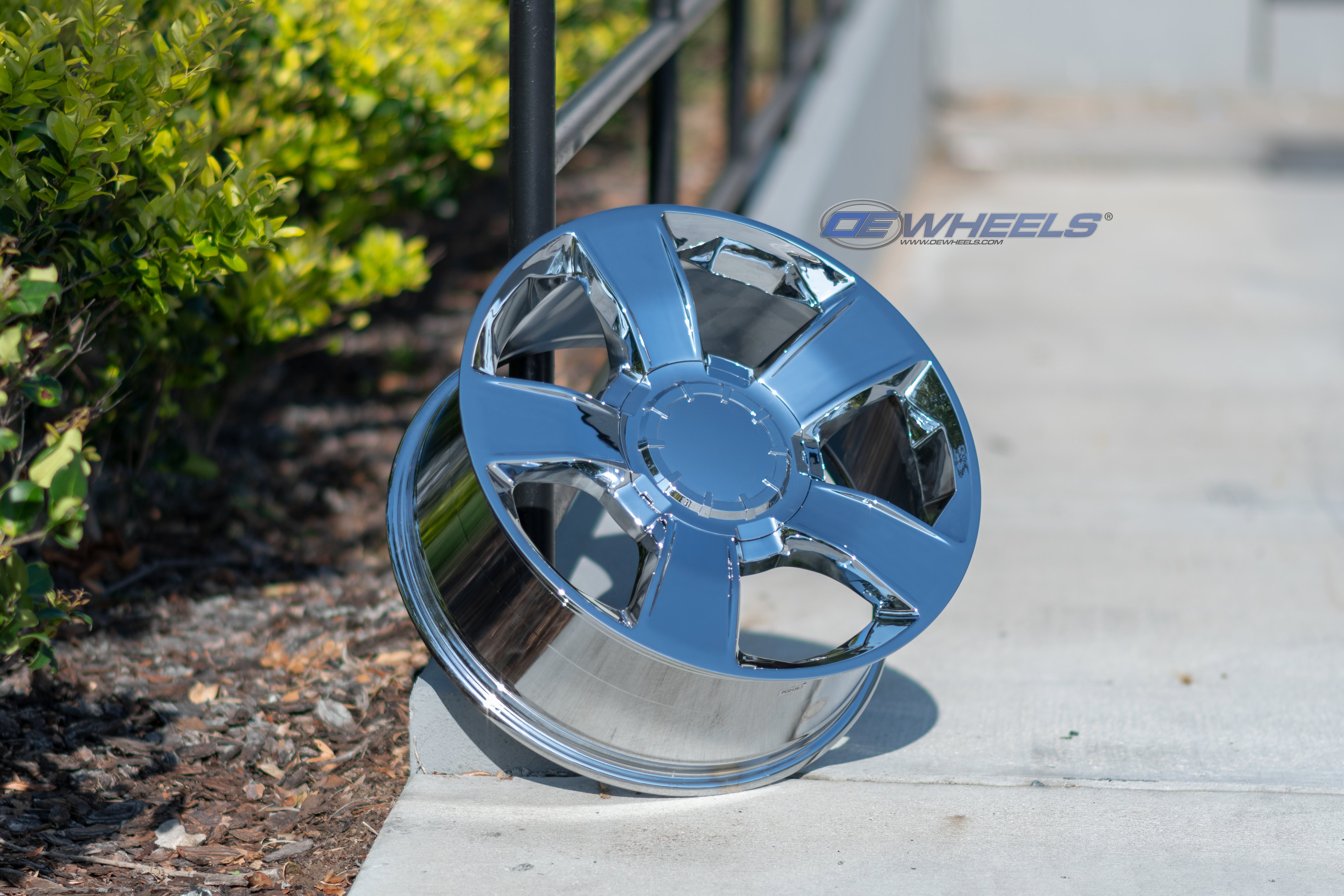 OE Wheels CV79-20085-6550-30C 20" Replica CV79 fits Chevrolet 20x8.5 Chrome