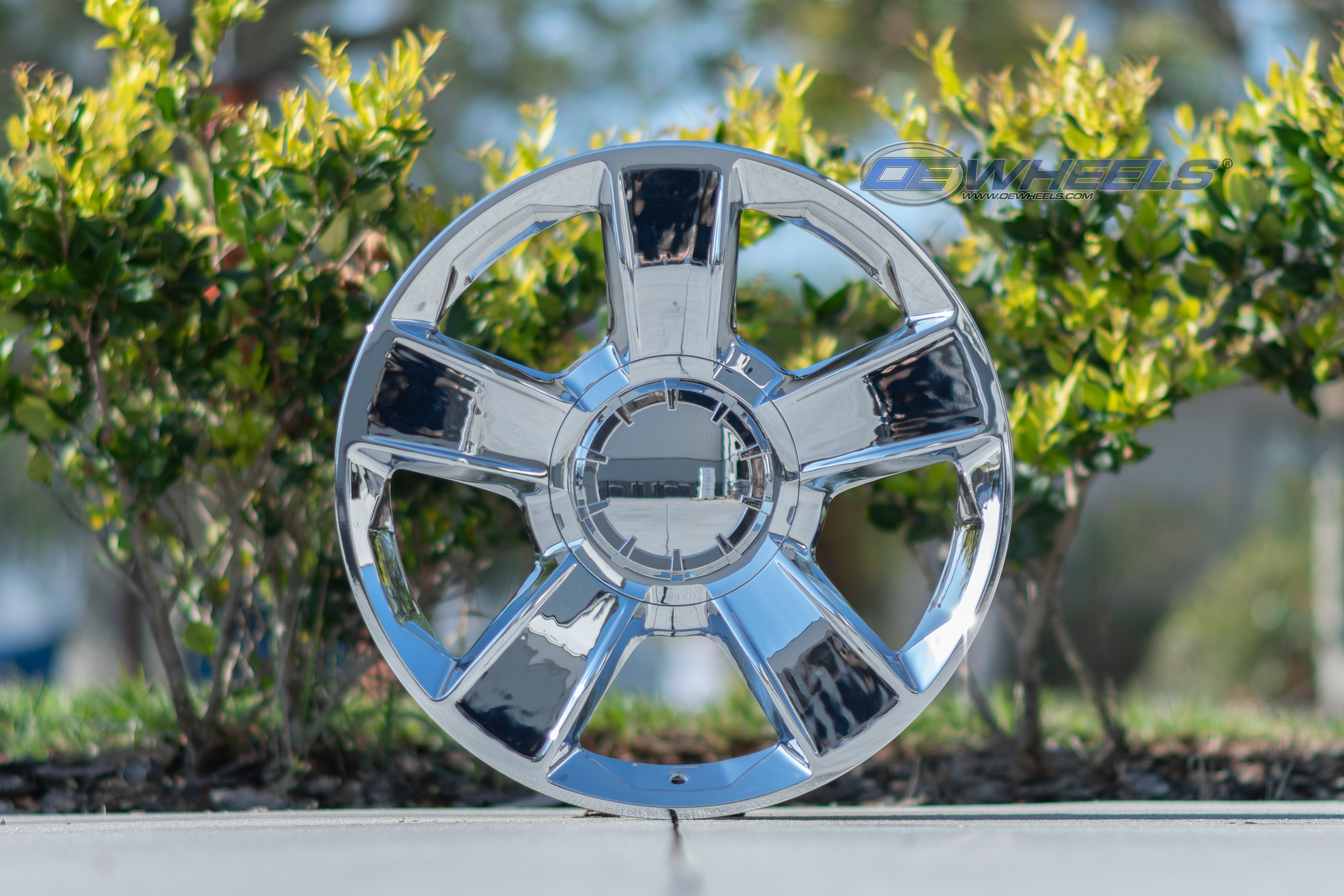OE Wheels CV79-20085-6550-30C 20" Replica CV79 fits Chevrolet 20x8.5 Chrome
