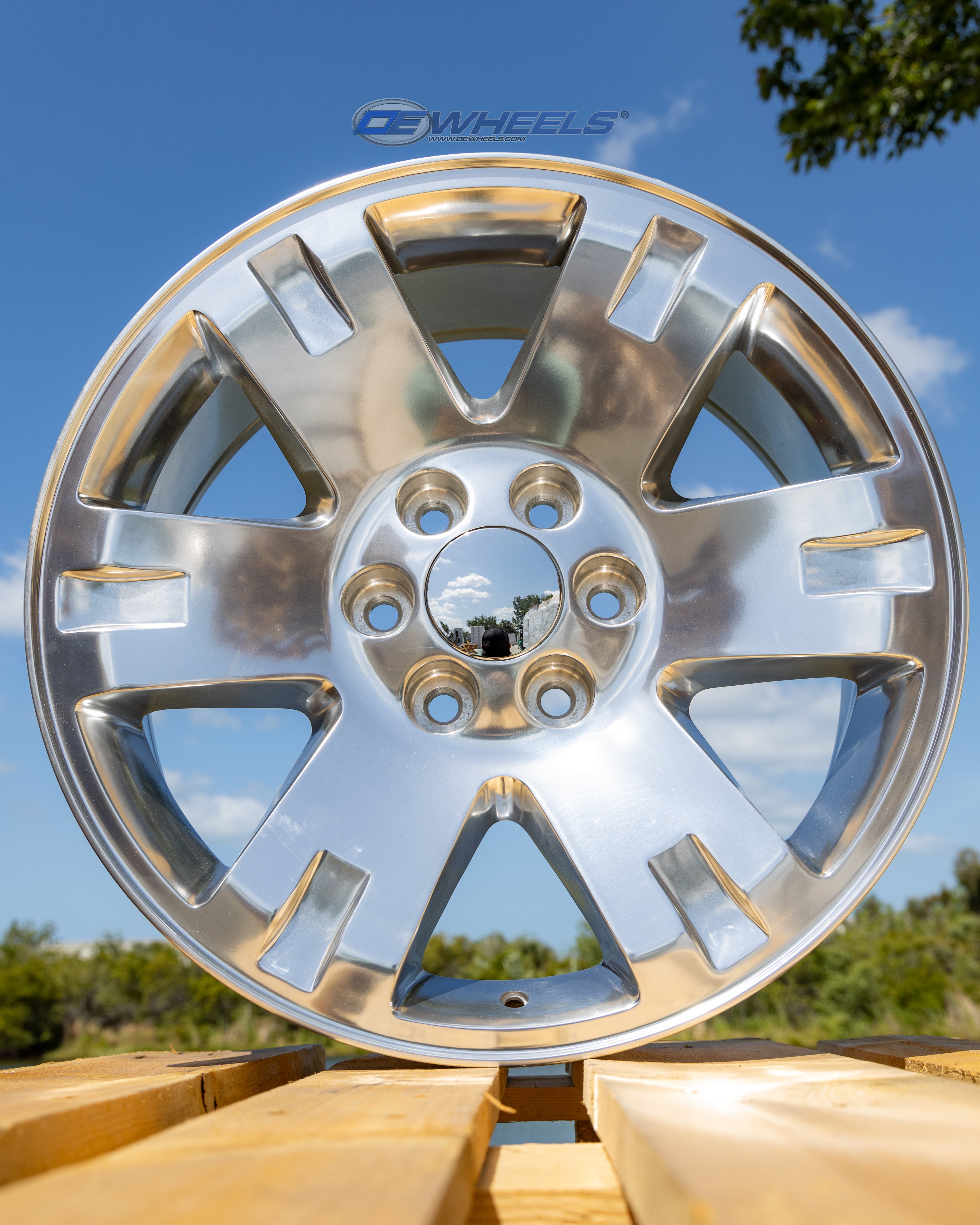 OE Wheels CV81-20085-6550-31P 20" Replica CV81 fits GMC Yukon 20x8.5 Polished
