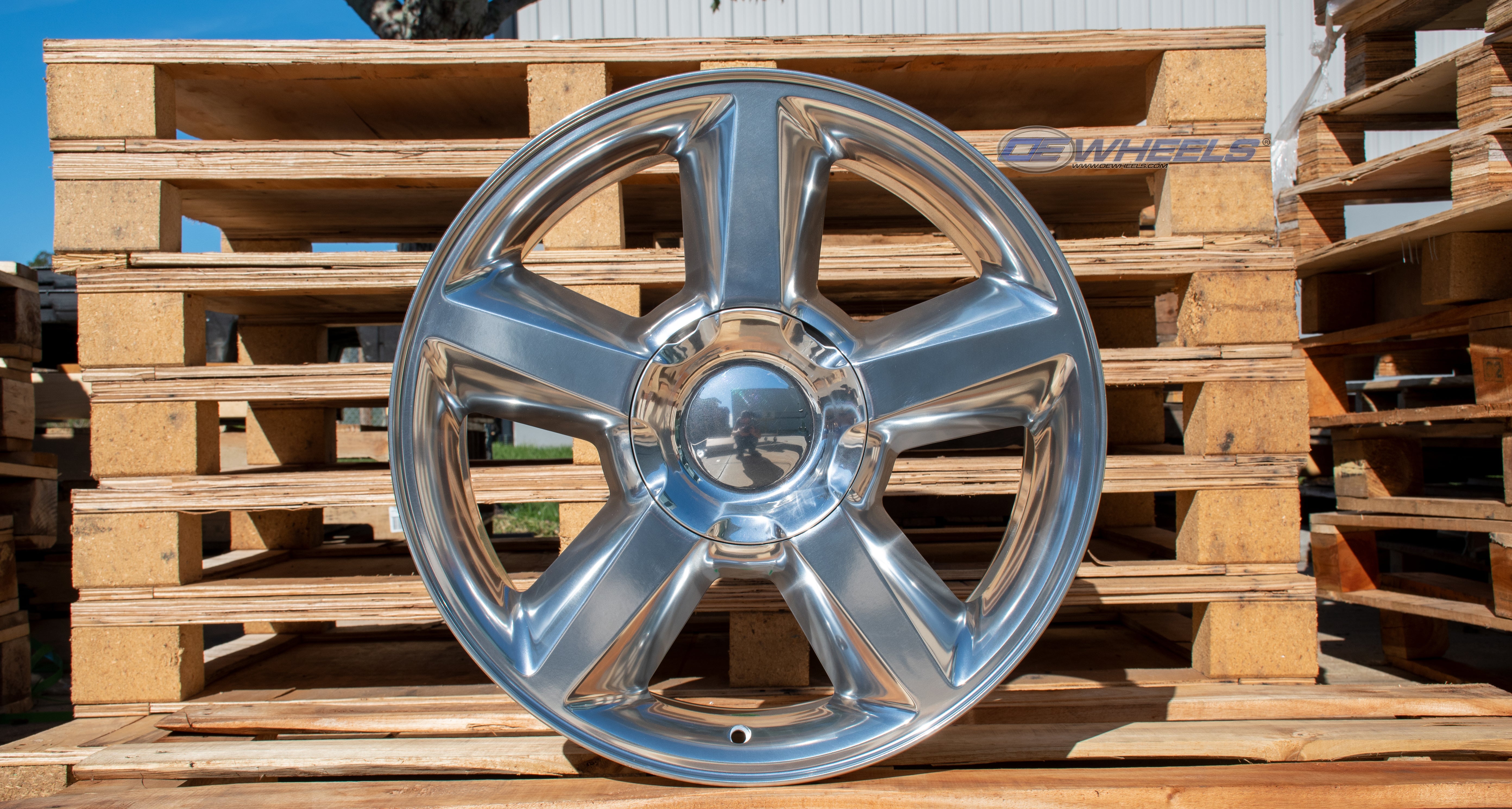 OE Wheels CV83-20085-6550-31P 20" Replica fits Chevrolet Tahoe 20x8.5 Polished