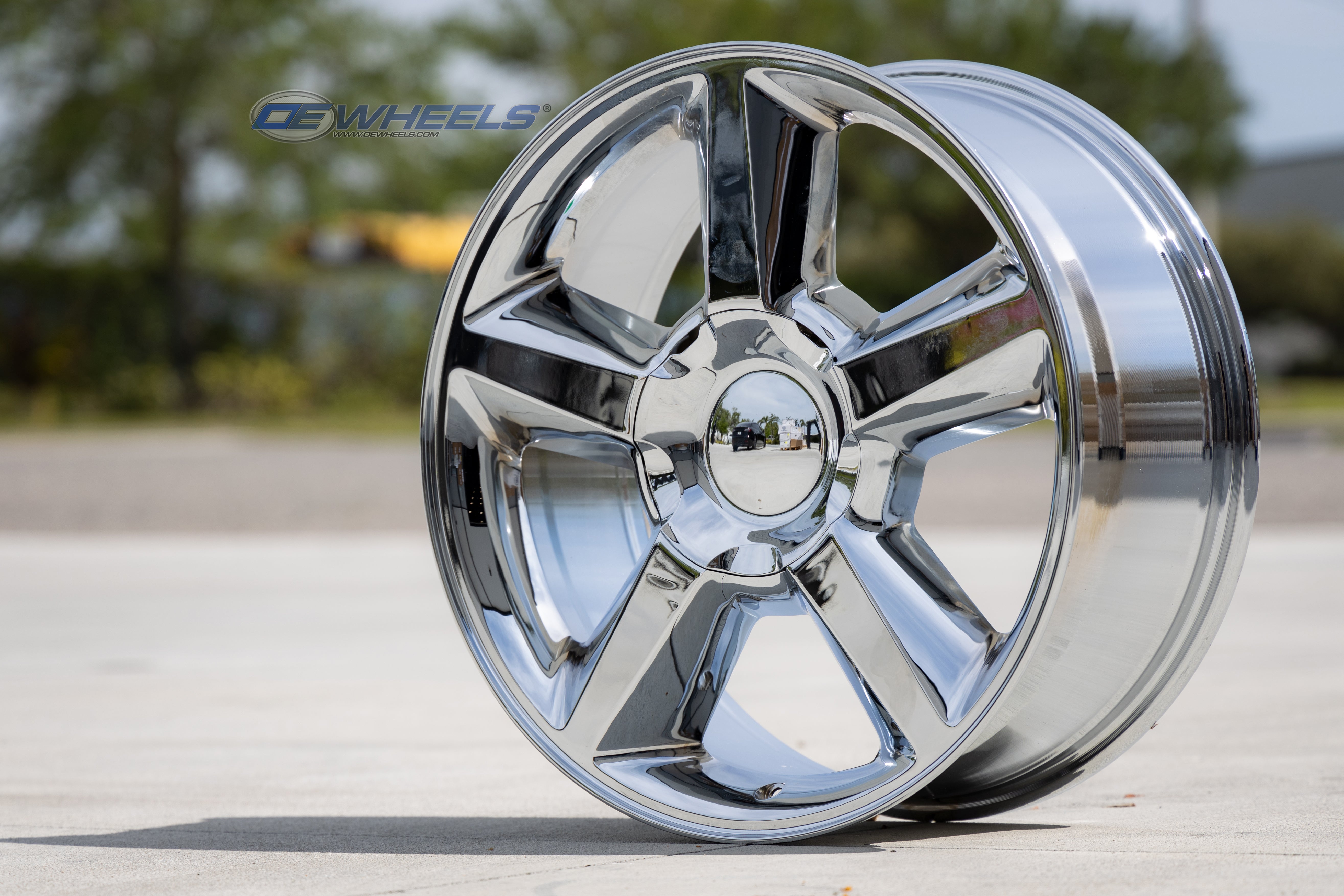 OE Wheels CV83-20085-6550-31C 20" Replica fits Chevrolet Tahoe 20x8.5 Chrome