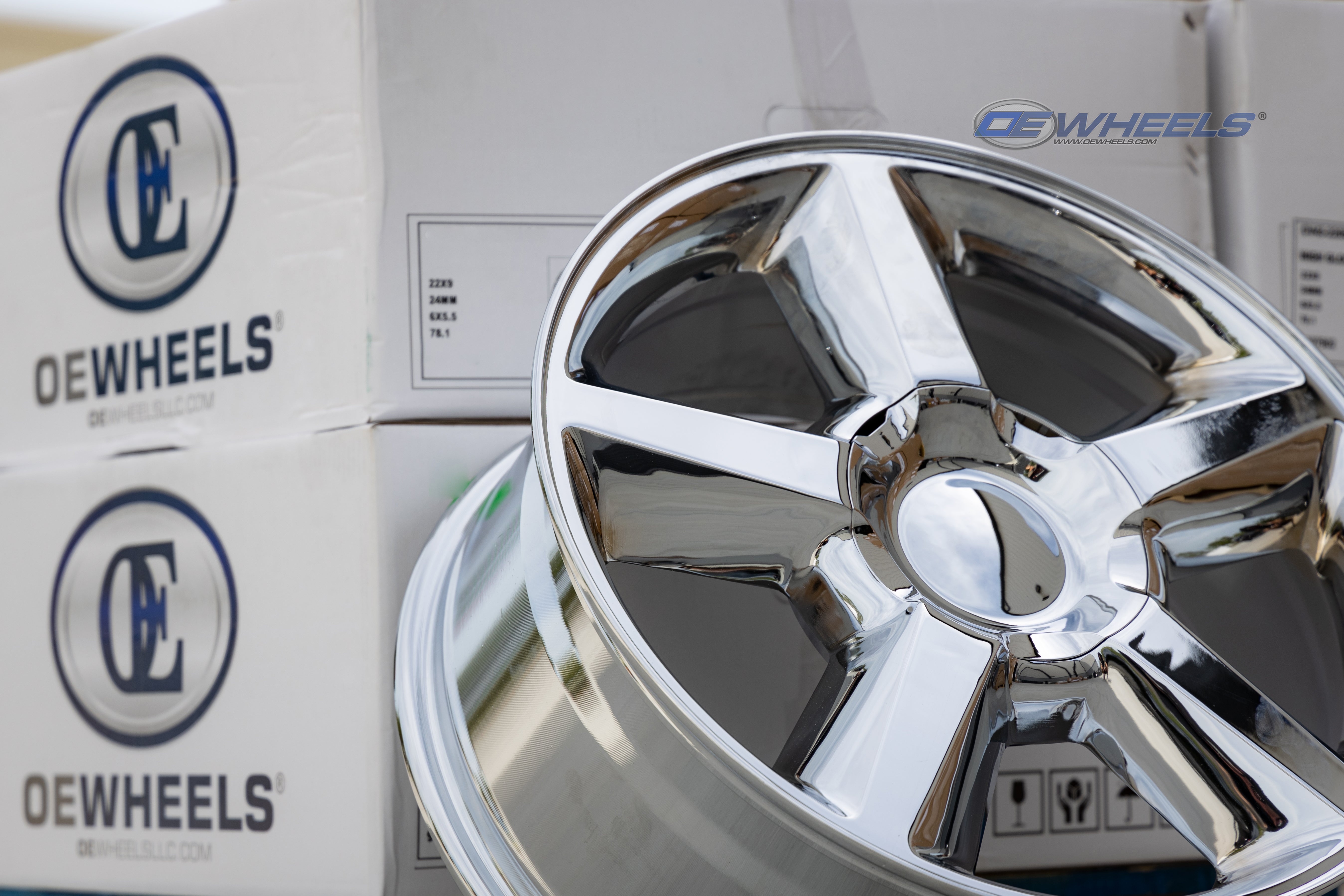 OE Wheels CV83-20085-6550-31C 20" Replica fits Chevrolet Tahoe 20x8.5 Chrome