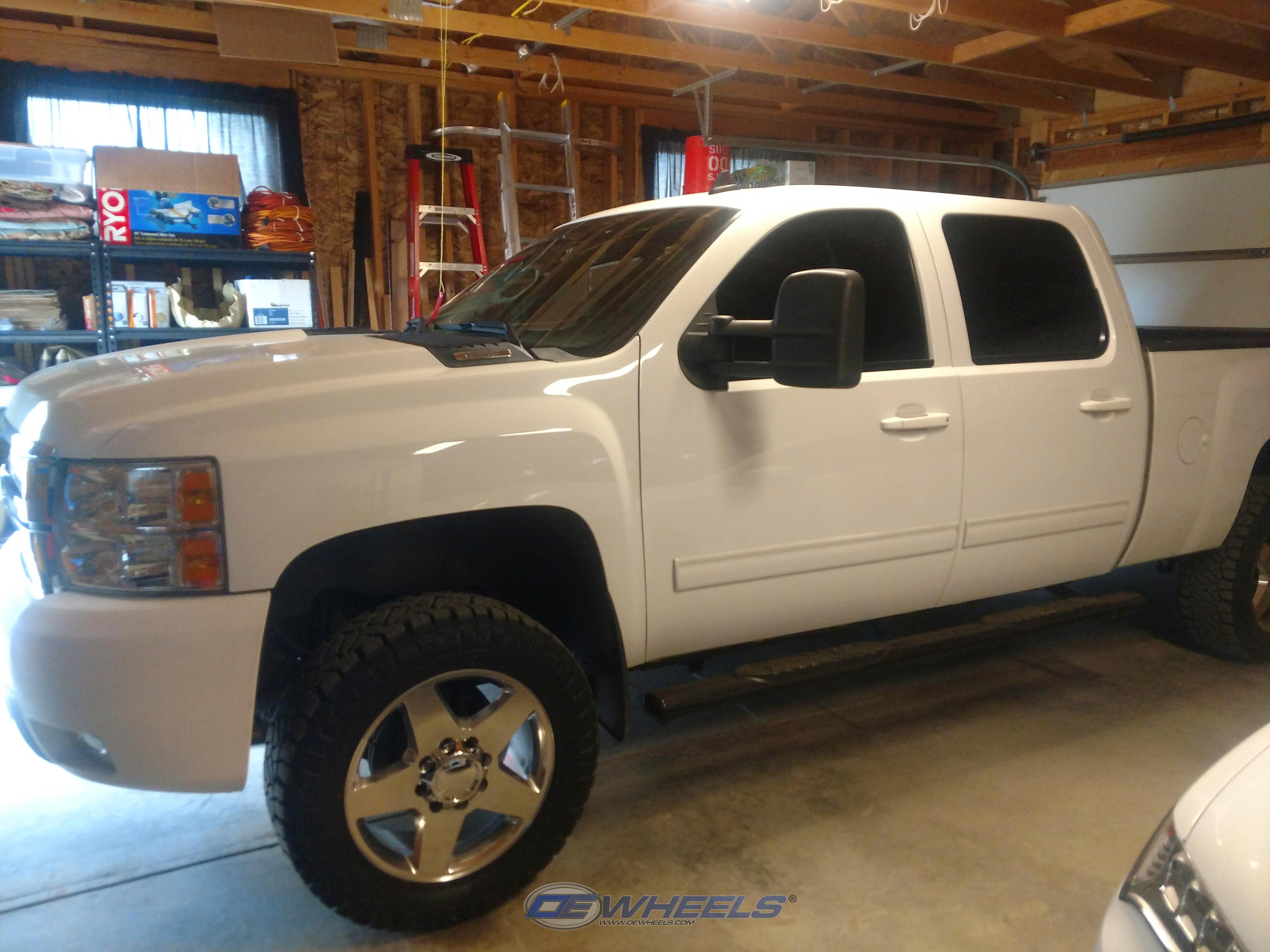 OE Wheels CV91A-20085-8650-12P 20" Replica CV91A fits 8 Lug Chevrolet Polished