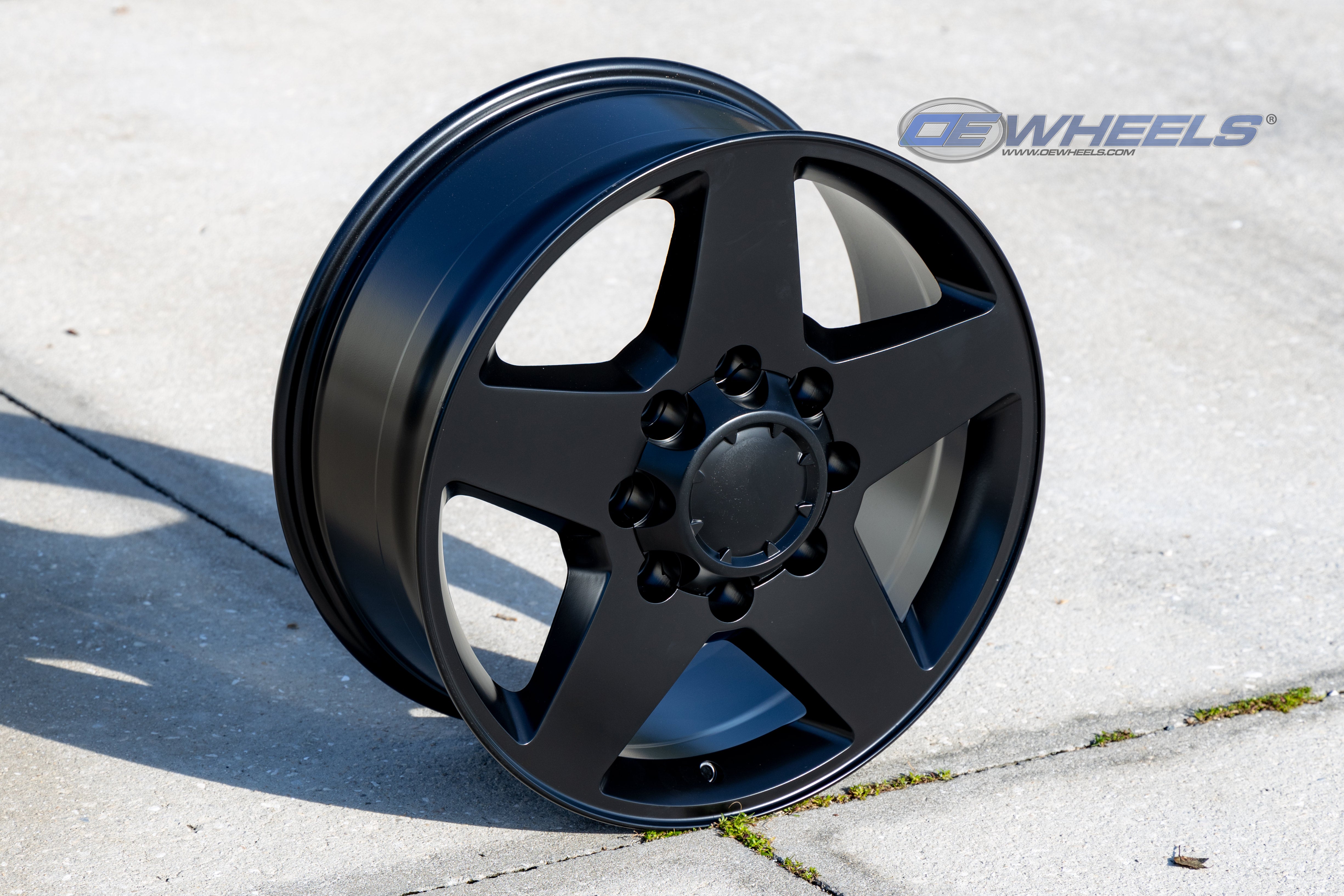 OE Wheels CV91B-20085-8180-44B1 20" Replica CV91B fits 8 Lug Chevrolet Black
