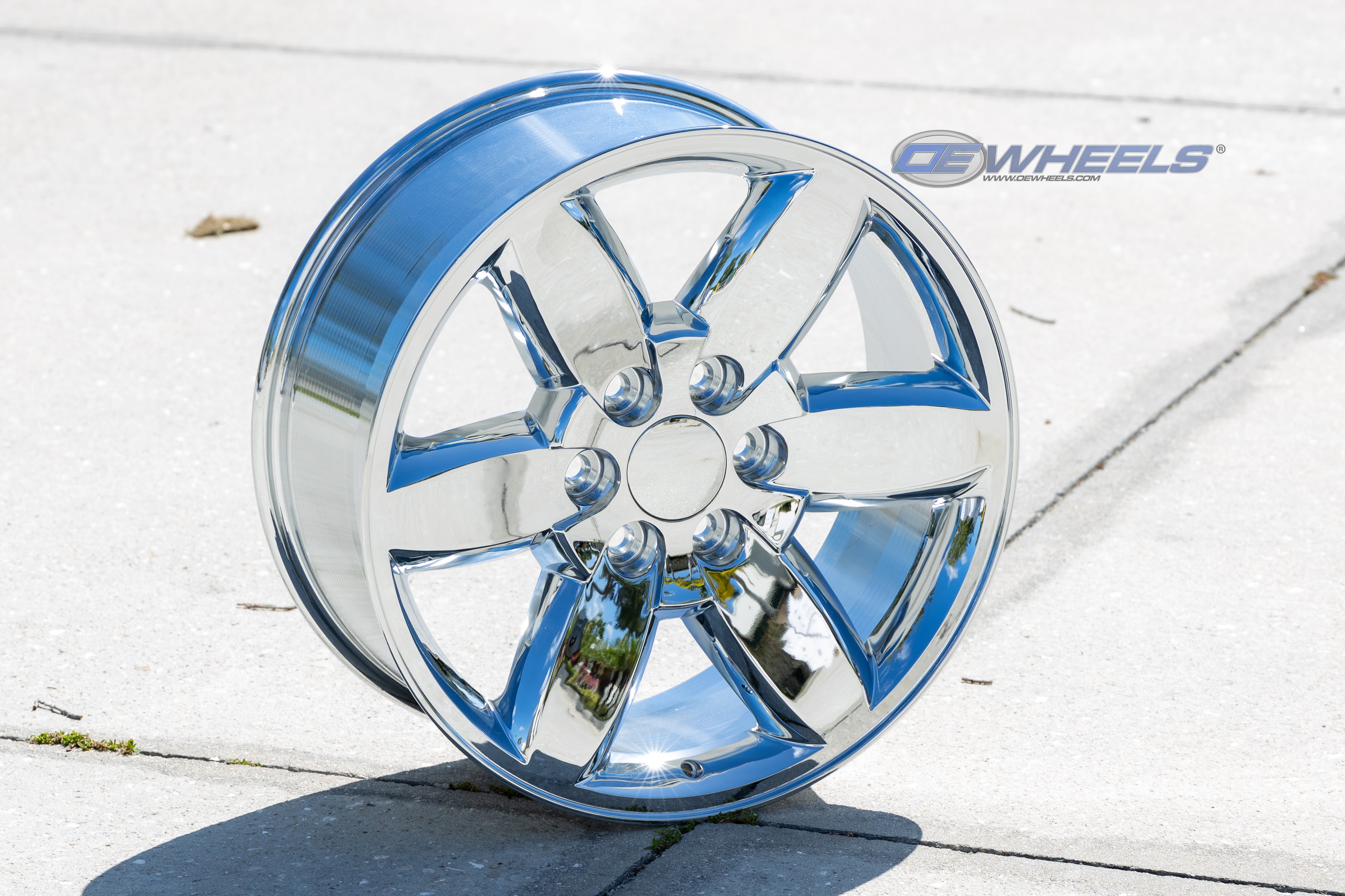 OE Wheels CV94-20085-6550-31C 20" Replica fits Chevrolet Silverado 20x8.5 Chrome