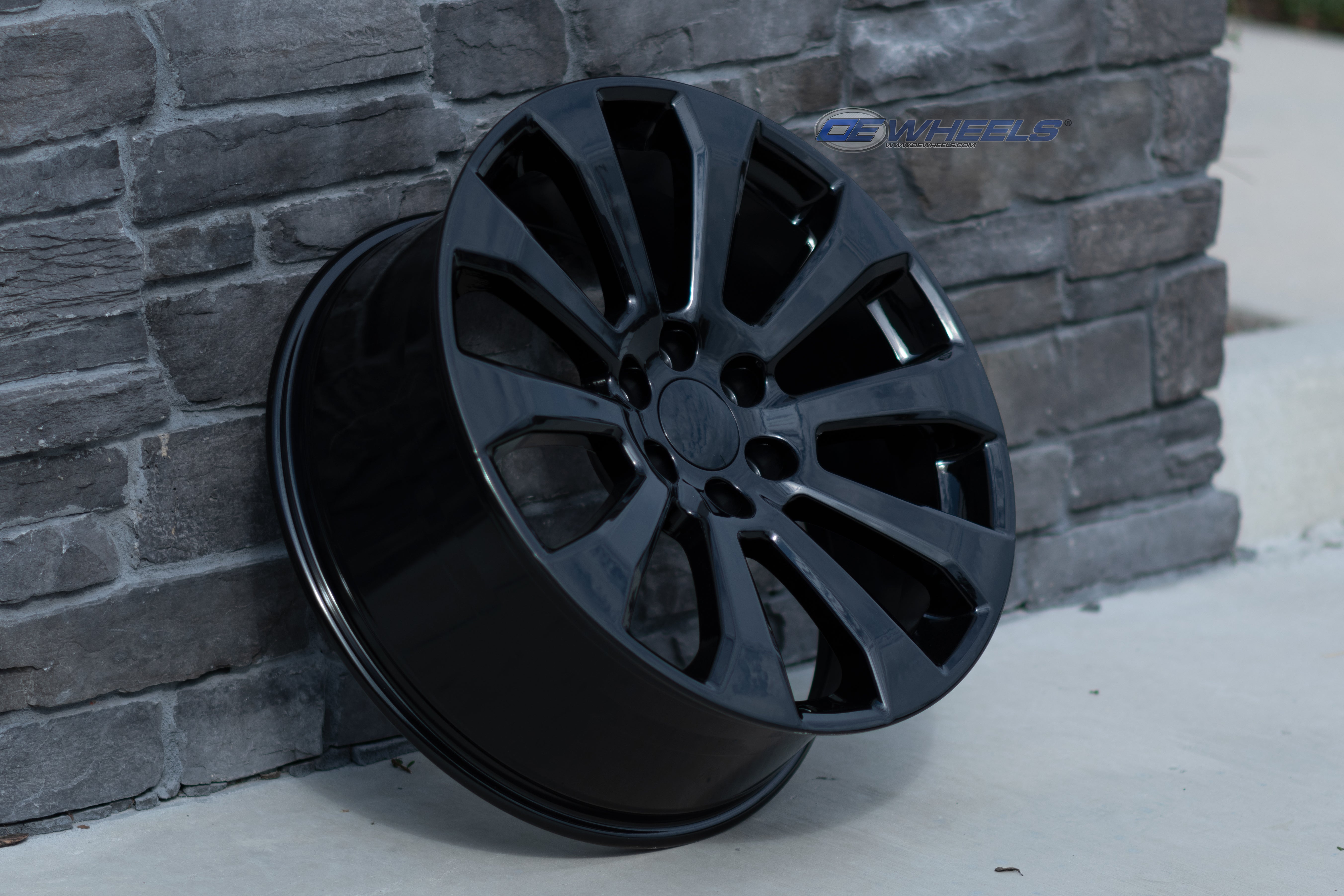 OE Wheels CV95-22090-6550-28B 22" Replica fits Chevrolet Silverado 22x9 Black